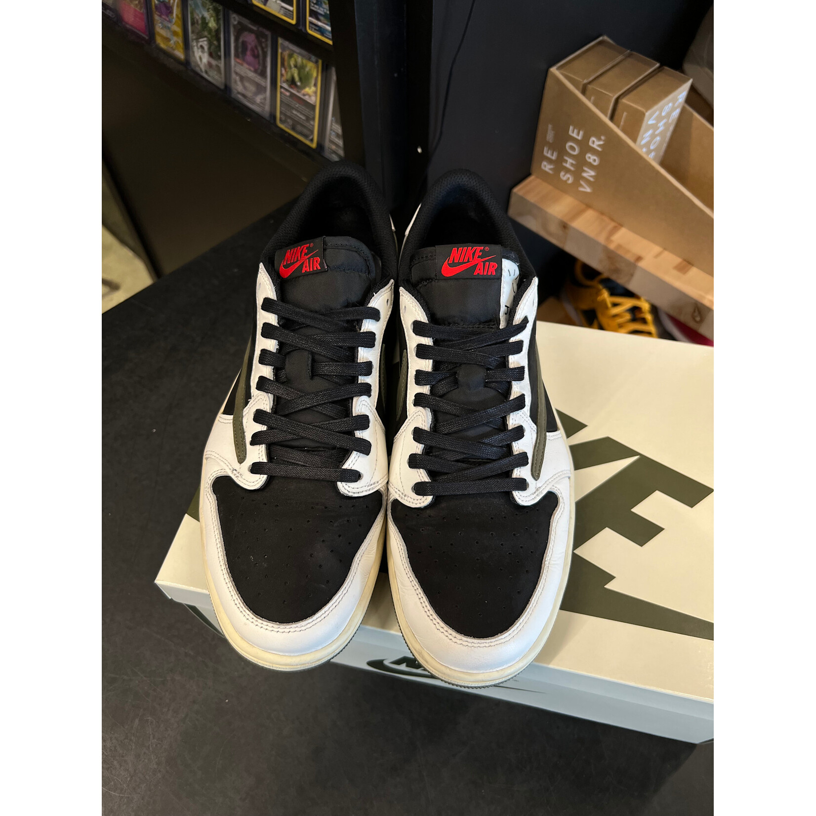 Jordan Jordan 1 Retro Low OG SP Travis Scott Olive (Women's) Size 12.5W, PREOWNED