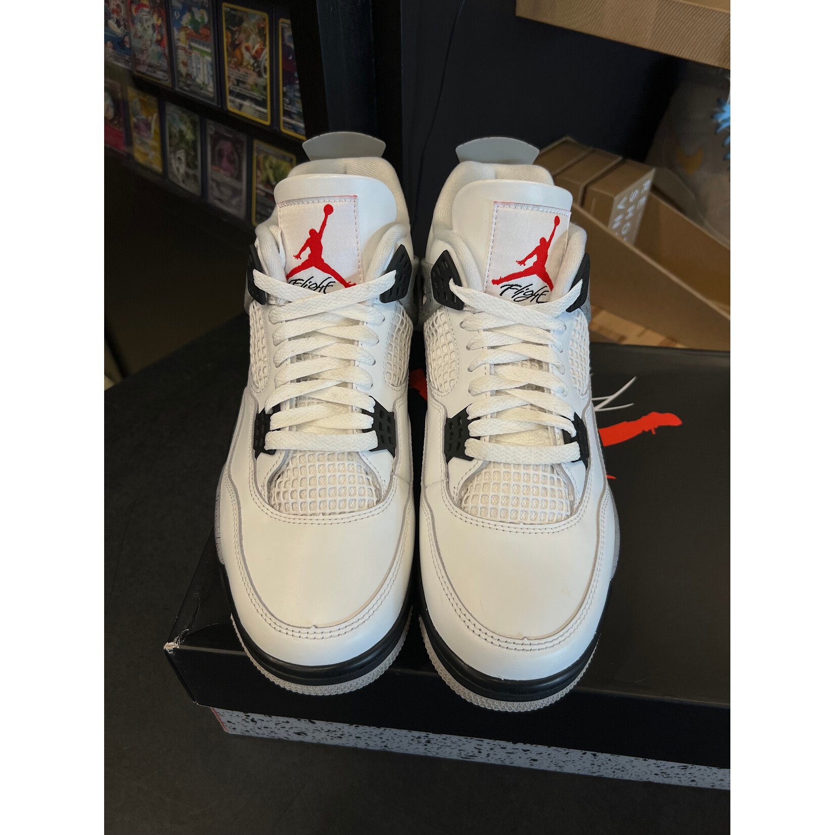 Jordan Jordan 4 Retro White Cement (2025) Size 10, PREOWNED