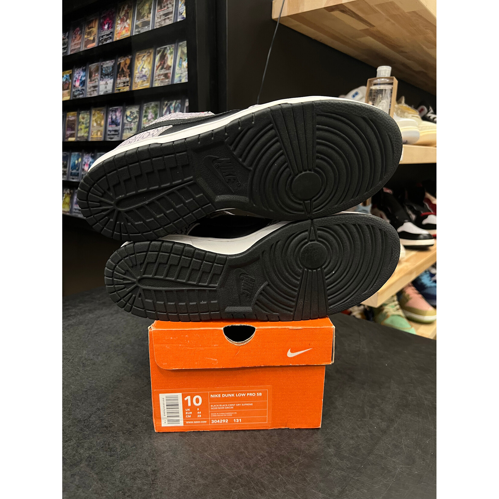 Nike Nike SB Dunk Low Supreme Black Cement (2002) Size 10, PREOWNED