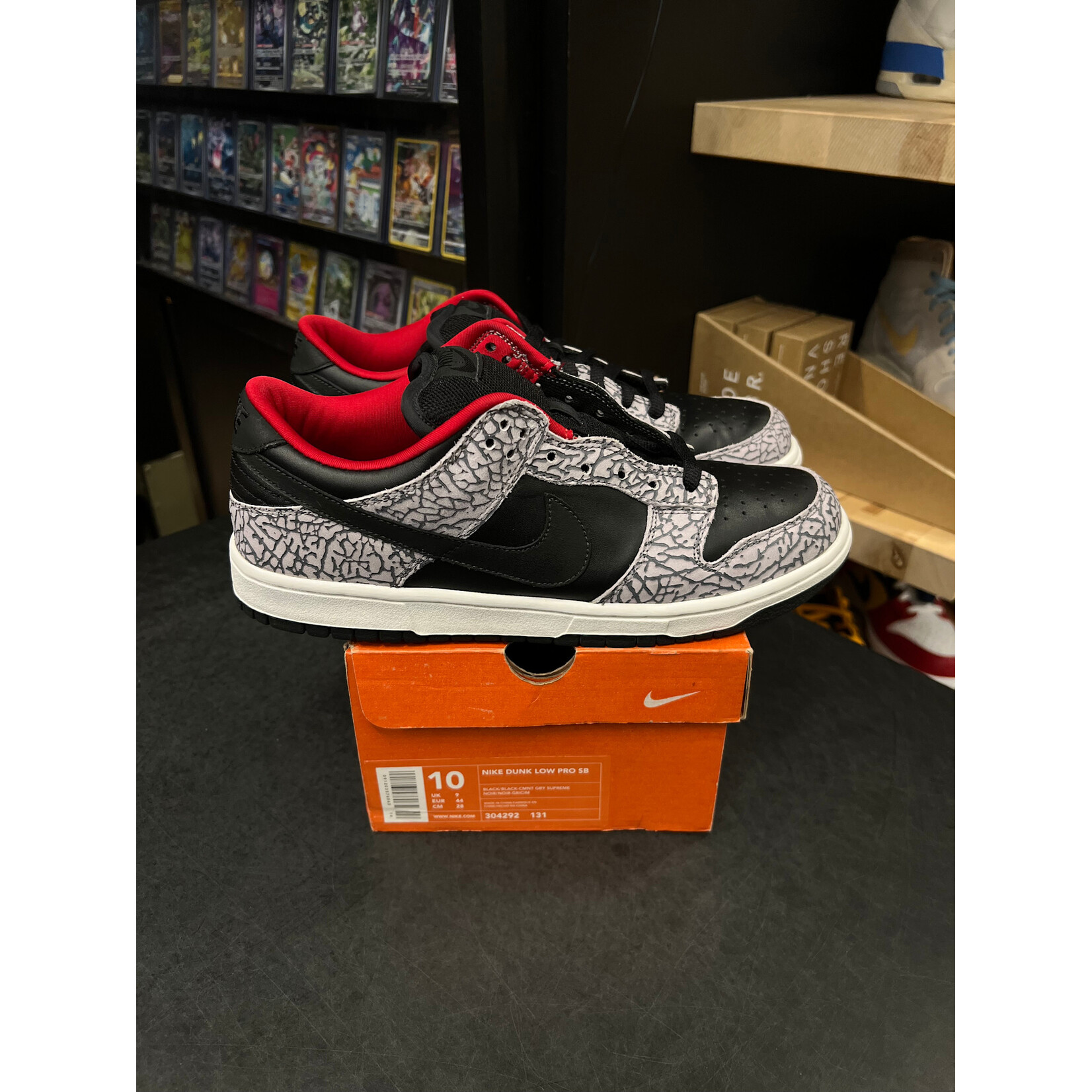 Nike Nike SB Dunk Low Supreme Black Cement (2002) Size 10, PREOWNED