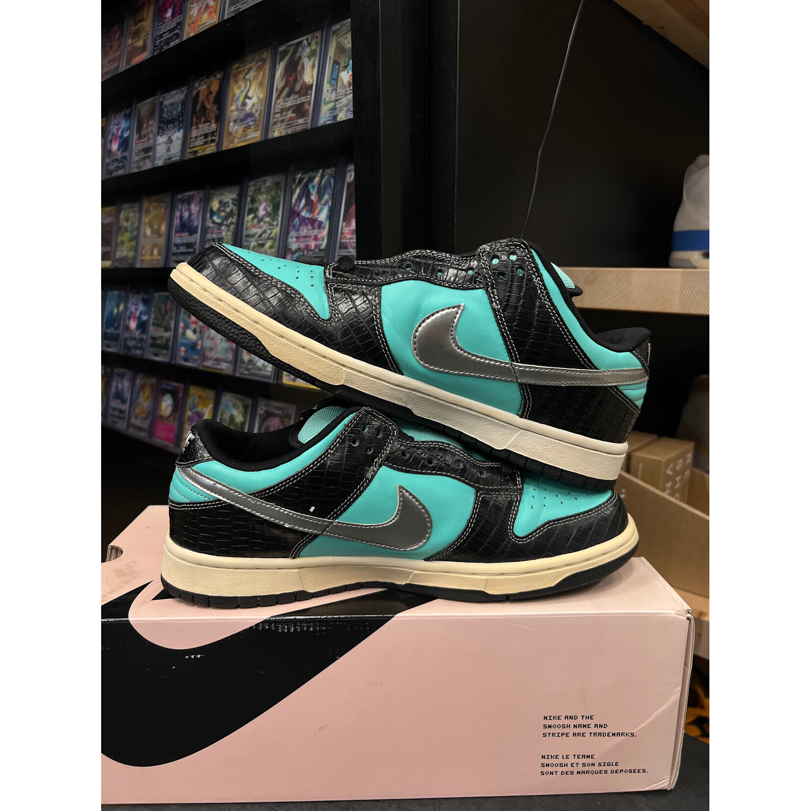 Nike Nike SB Dunk Low Diamond Supply Co. Size 10, PREOWNED