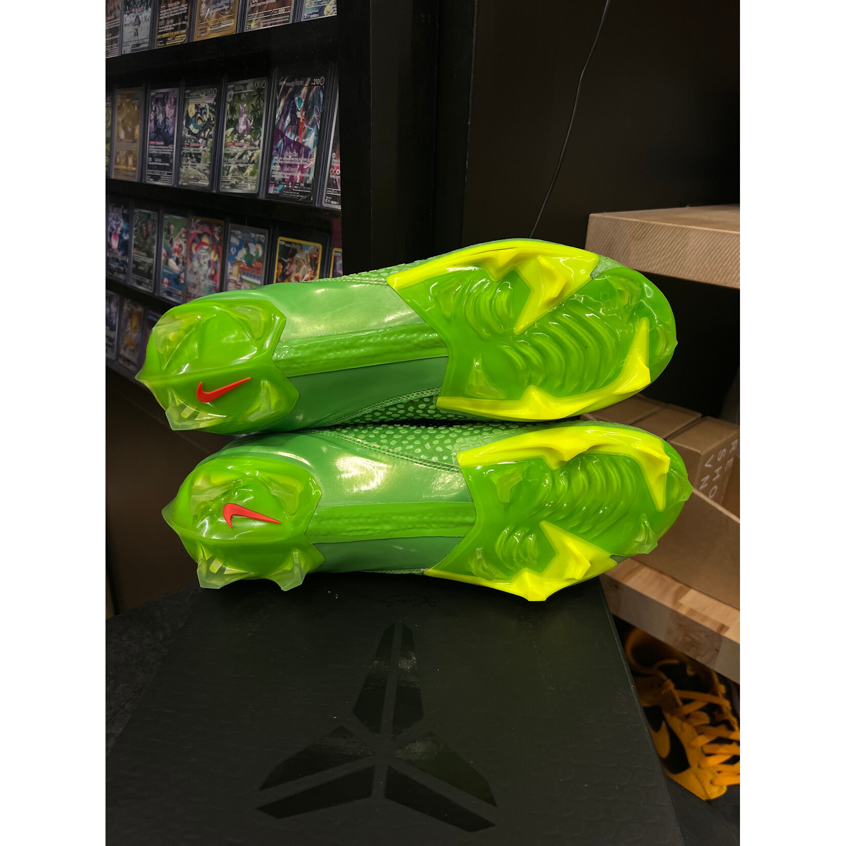 Nike Nike Vapor Edge Kobe 6 SE Grinch Size 10, PREOWNED