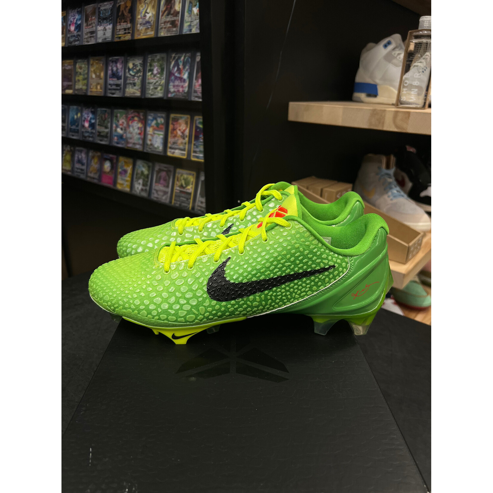 Nike Nike Vapor Edge Kobe 6 SE Grinch Size 10, PREOWNED