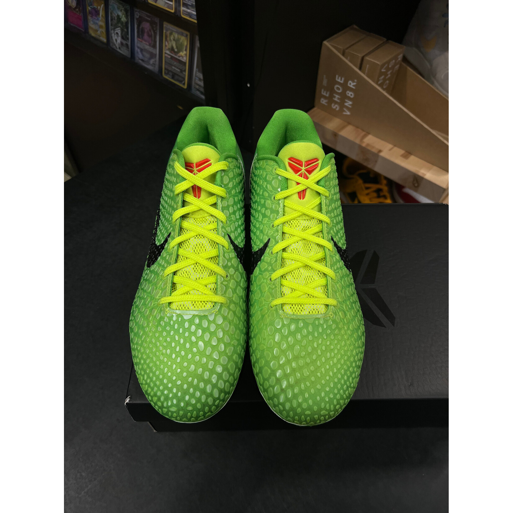 Nike Nike Vapor Edge Kobe 6 SE Grinch Size 10, PREOWNED