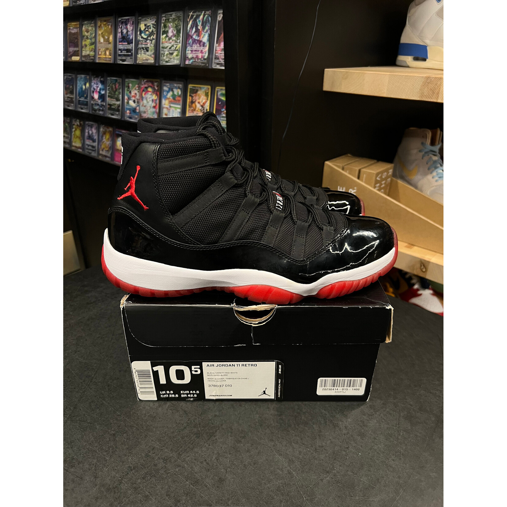 Jordan Jordan 11 Retro Playoffs (2012) Size 10.5, PREOWNED