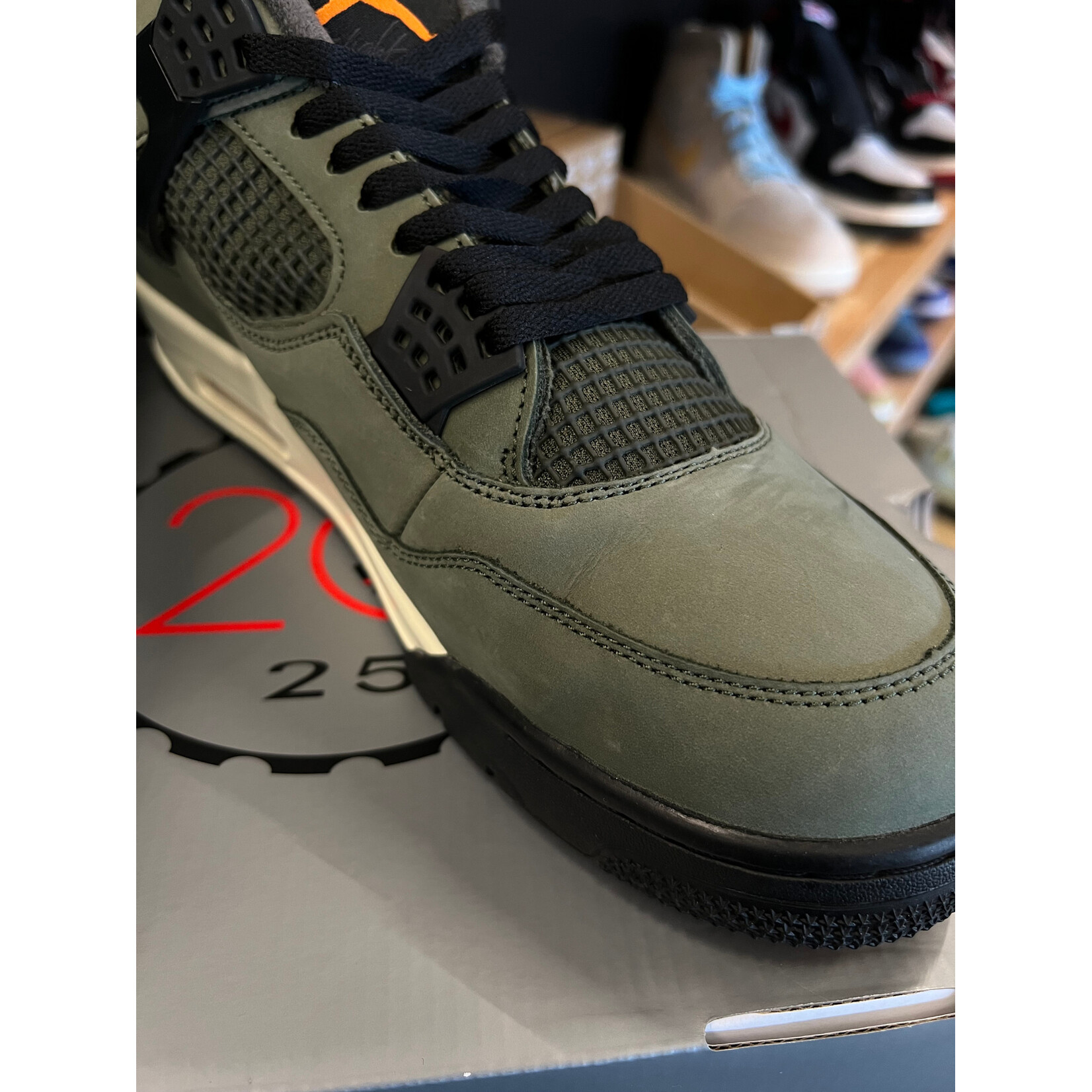 Jordan Jordan 4 Retro OG SP Undefeated (2025) Size 13, PREOWNED PADS CREASED