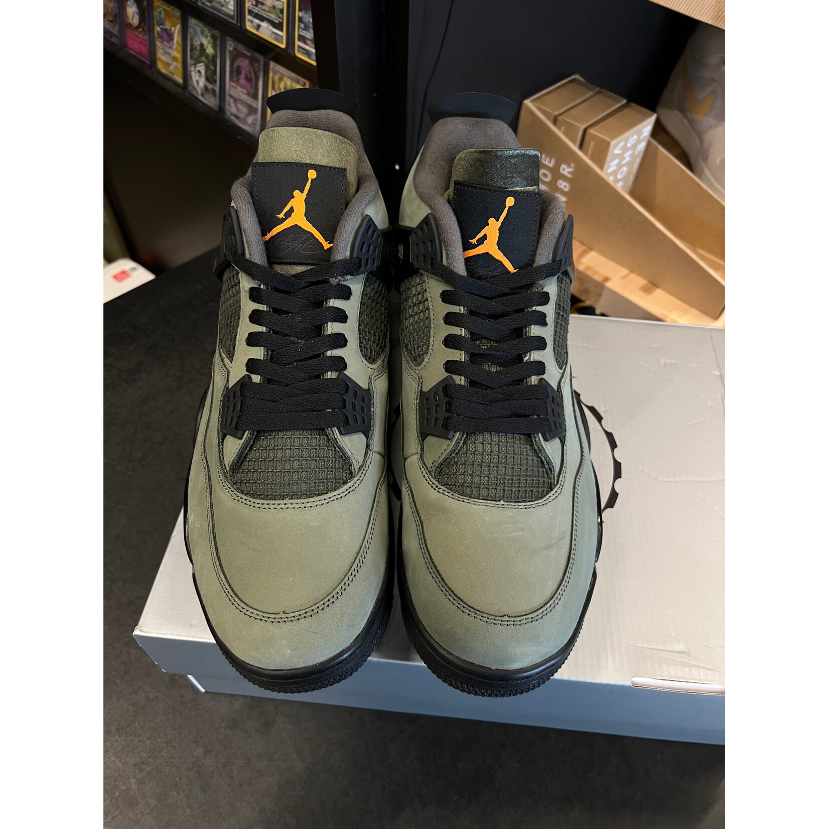 Jordan Jordan 4 Retro OG SP Undefeated (2025) Size 13, PREOWNED PADS CREASED