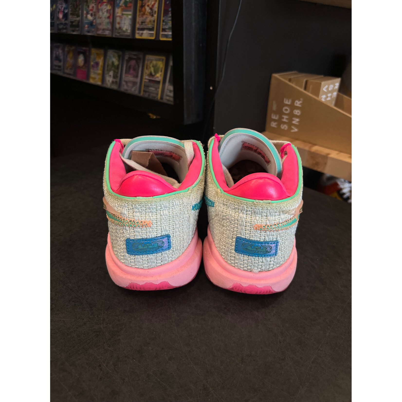 Nike Nike LeBron 20 Time Machine Size 10, PREOWNED