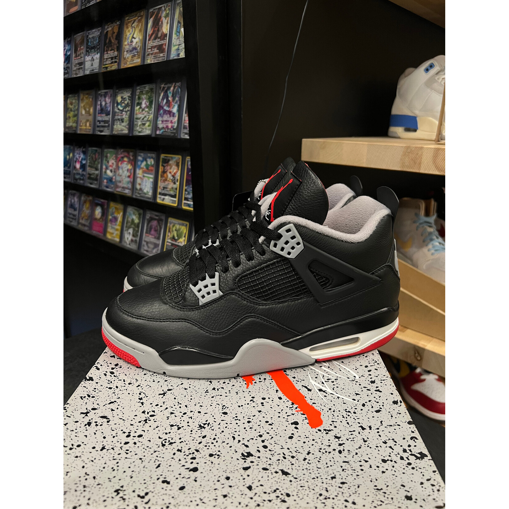 Jordan Jordan 4 Retro Bred Reimagined Size 10, PREOWNED