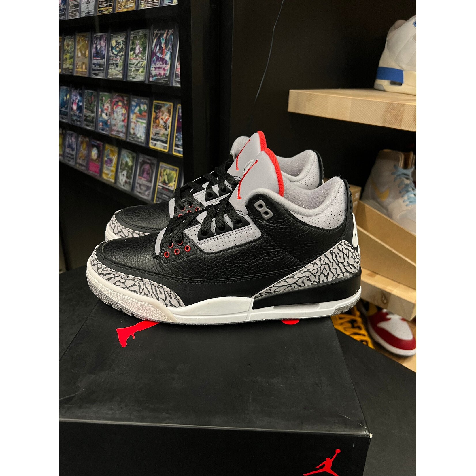 Jordan Jordan 3 Retro Black Cement (2018) Size 9.5, PREOWNED
