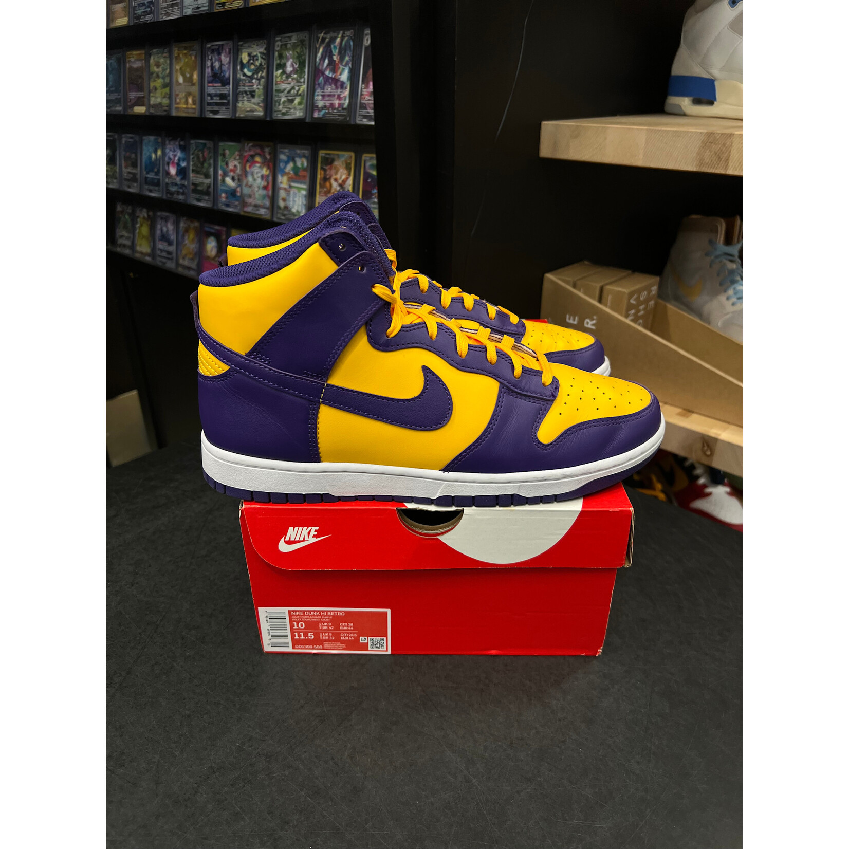 Nike Nike Dunk High Lakers Size 10, PREOWNED