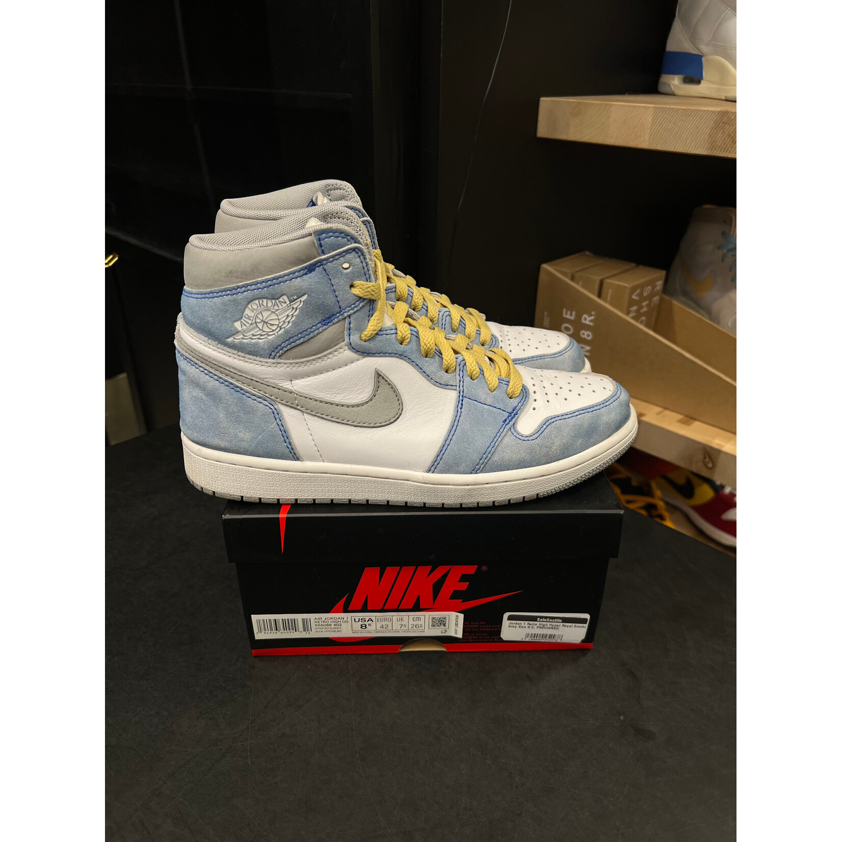 Jordan Jordan 1 Retro High Hyper Royal Smoke Grey Size 8.5, PREOWNED