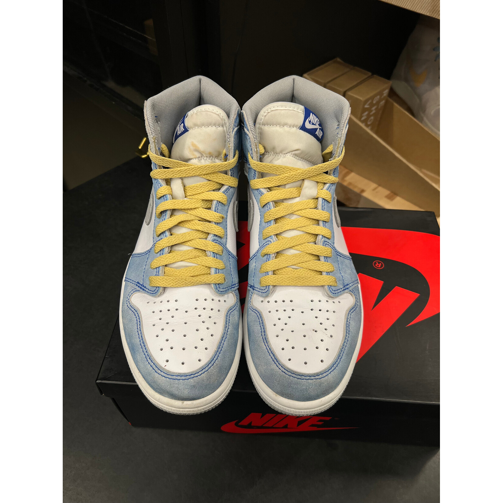 Jordan Jordan 1 Retro High Hyper Royal Smoke Grey Size 8.5, PREOWNED