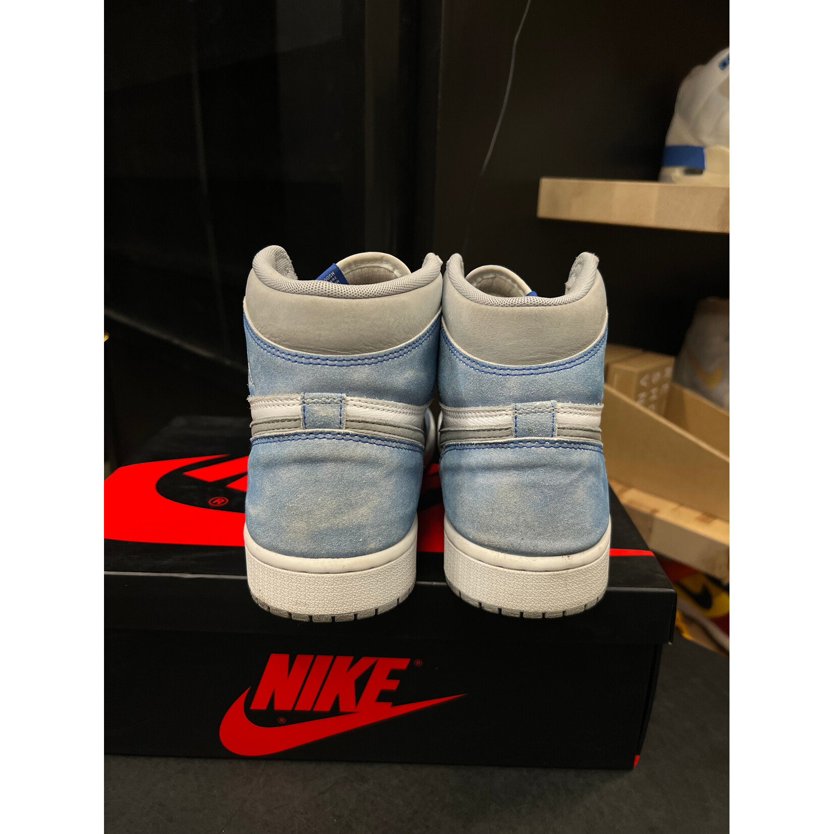 Jordan Jordan 1 Retro High Hyper Royal Smoke Grey Size 8.5, PREOWNED