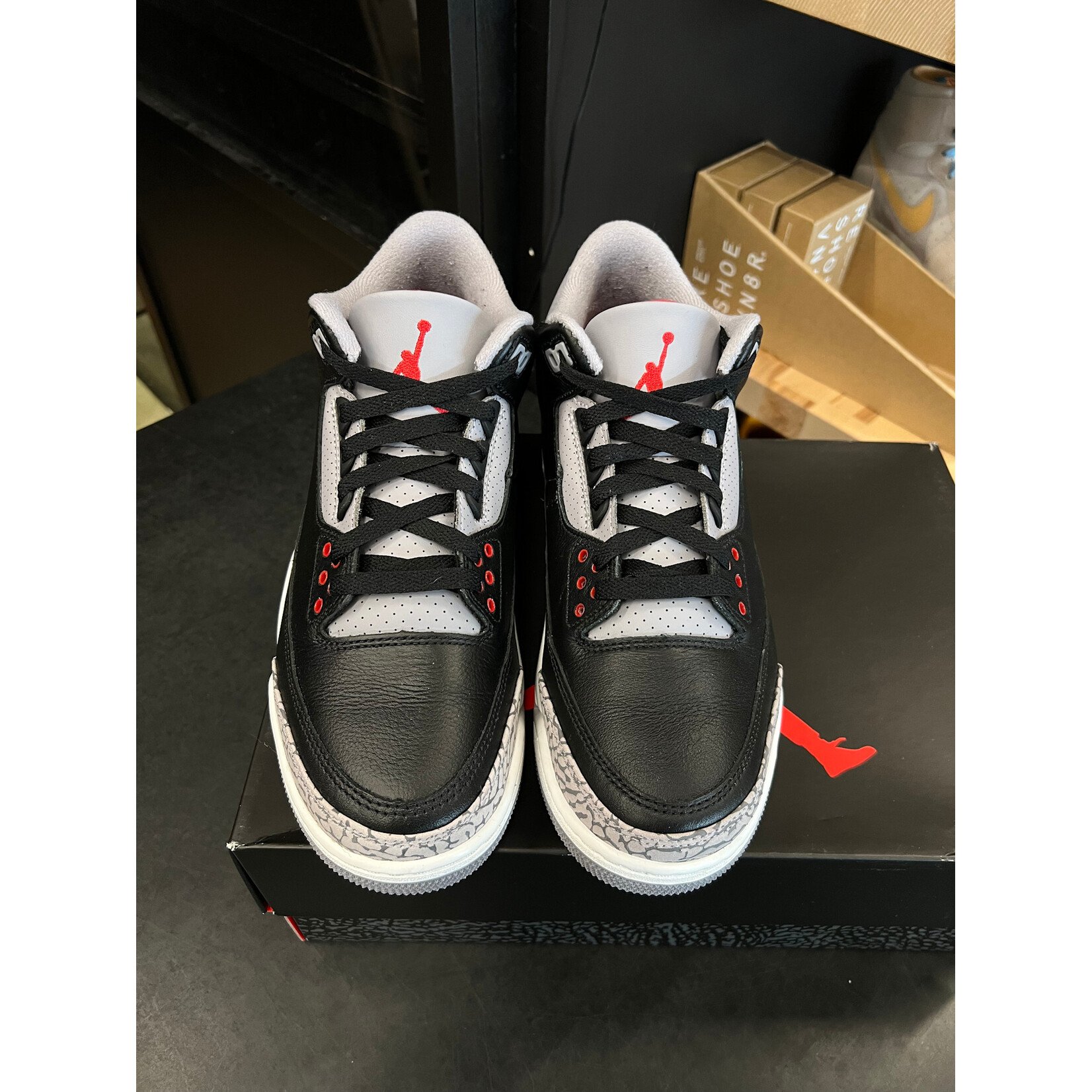 Jordan Jordan 3 Retro OG Black Cement (2024) Size 9, PREOWNED