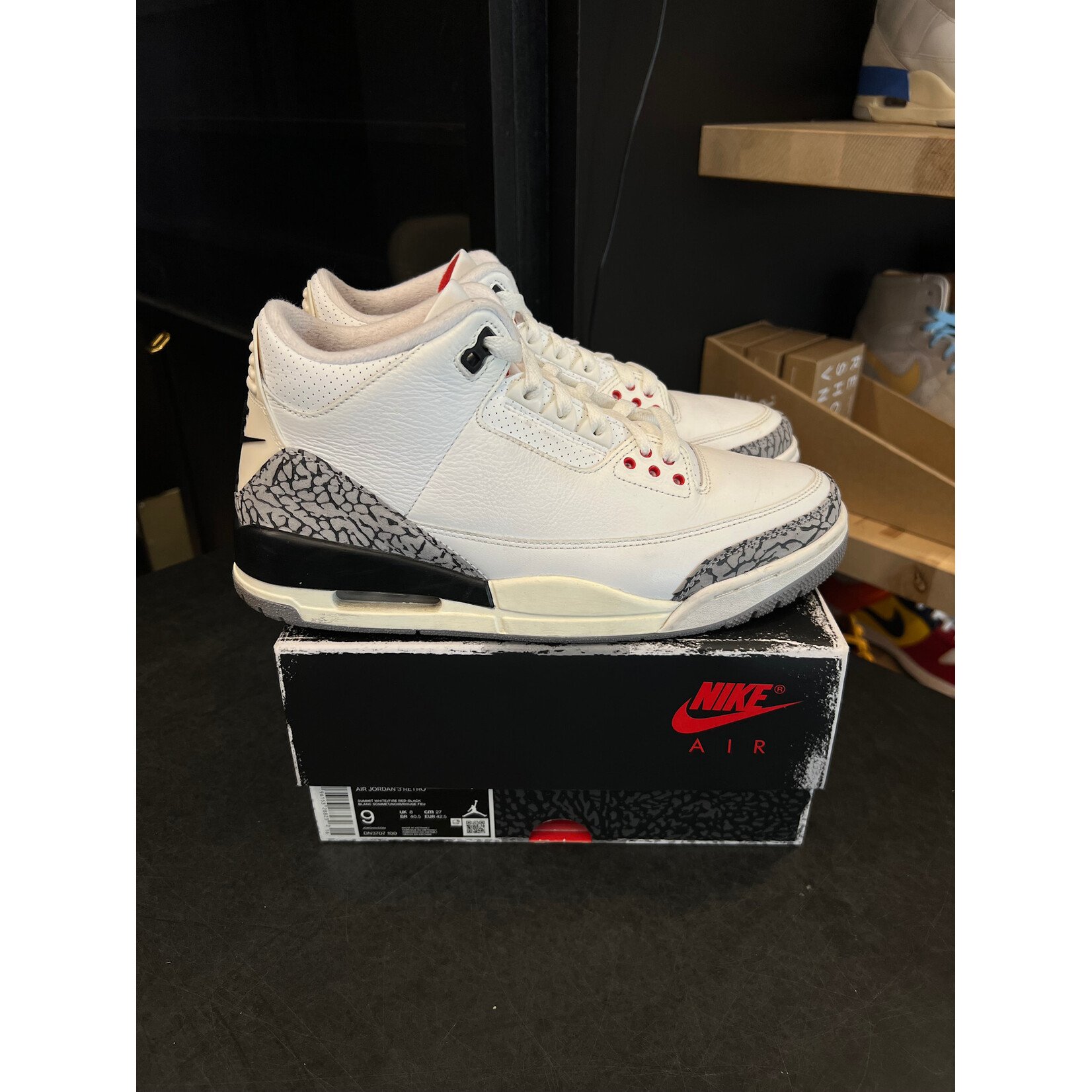 Jordan Jordan 3 Retro White Cement Reimagined Size 9, PREOWNED