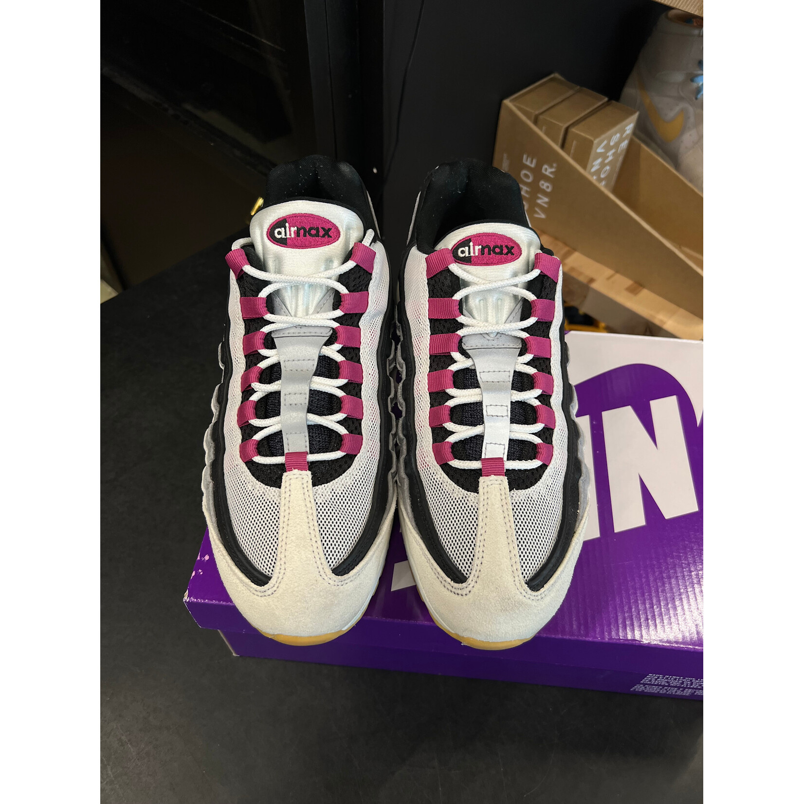 Nike Nike Air Max 95 SB Cactus Flower Size 9, PREOWNED