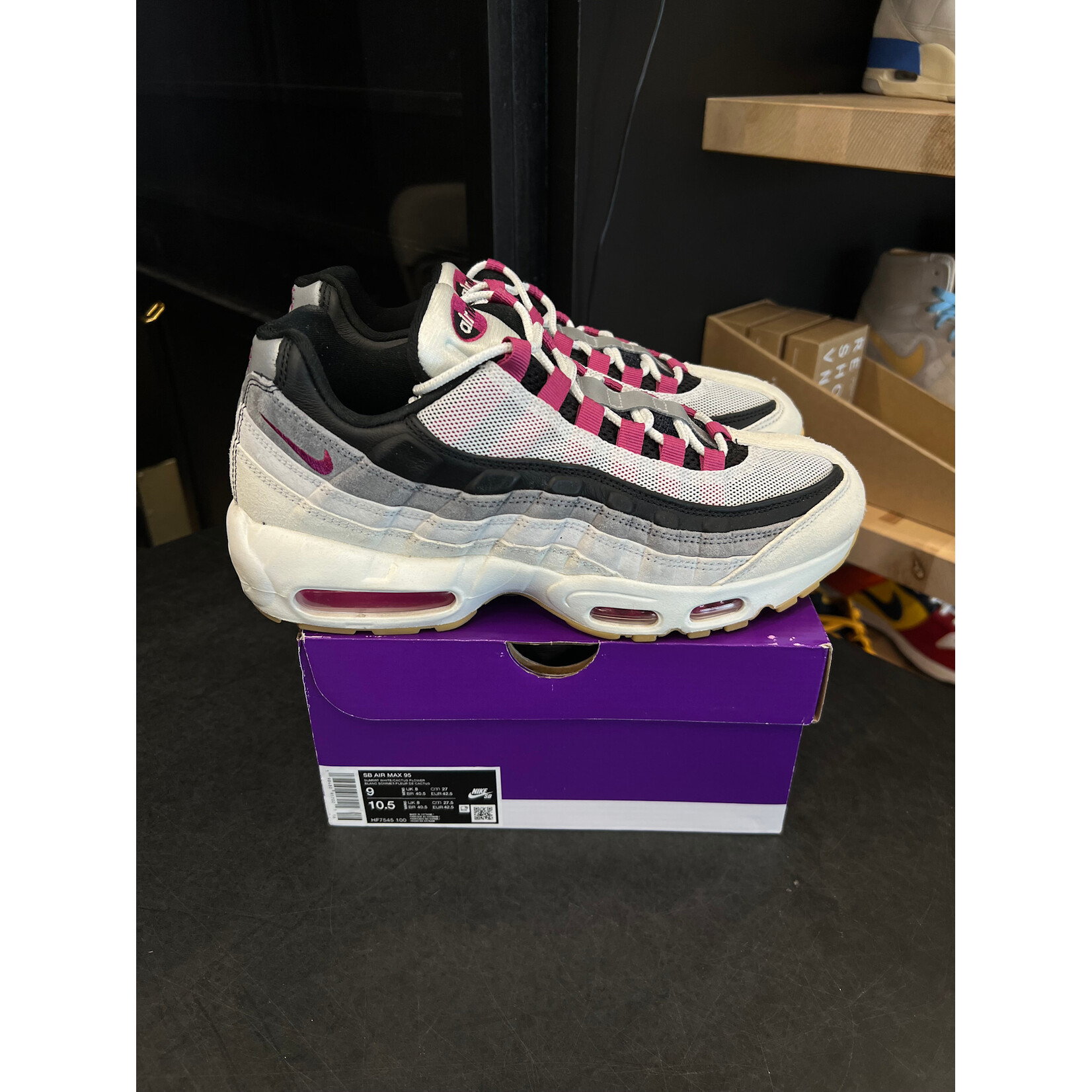 Nike Nike Air Max 95 SB Cactus Flower Size 9, PREOWNED