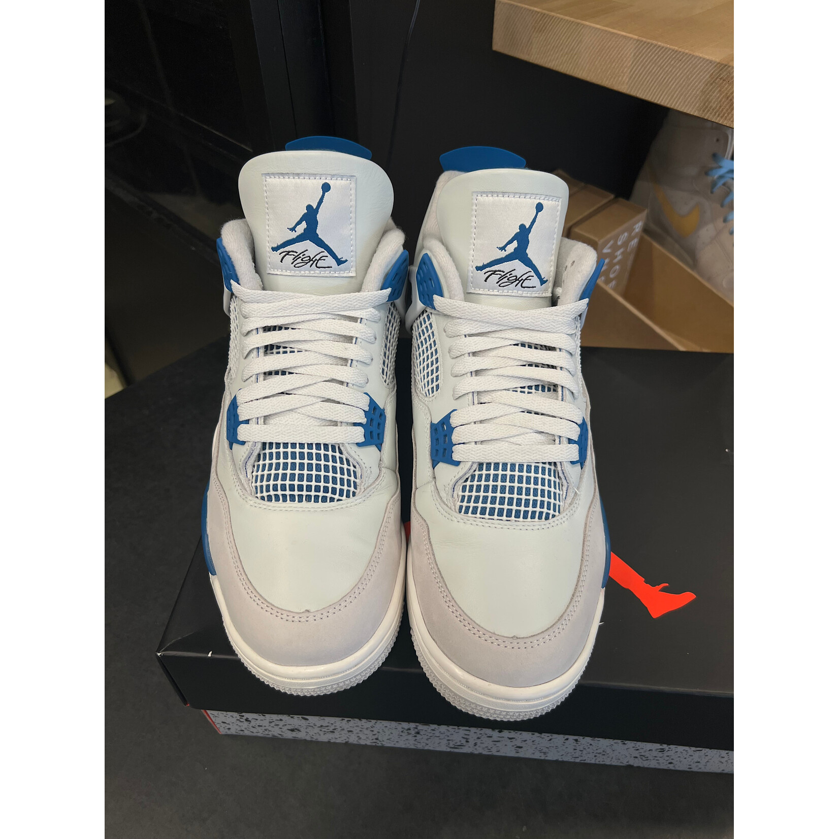 Jordan Jordan 4 Retro Military Blue (2024) Size 11, PREOWNED