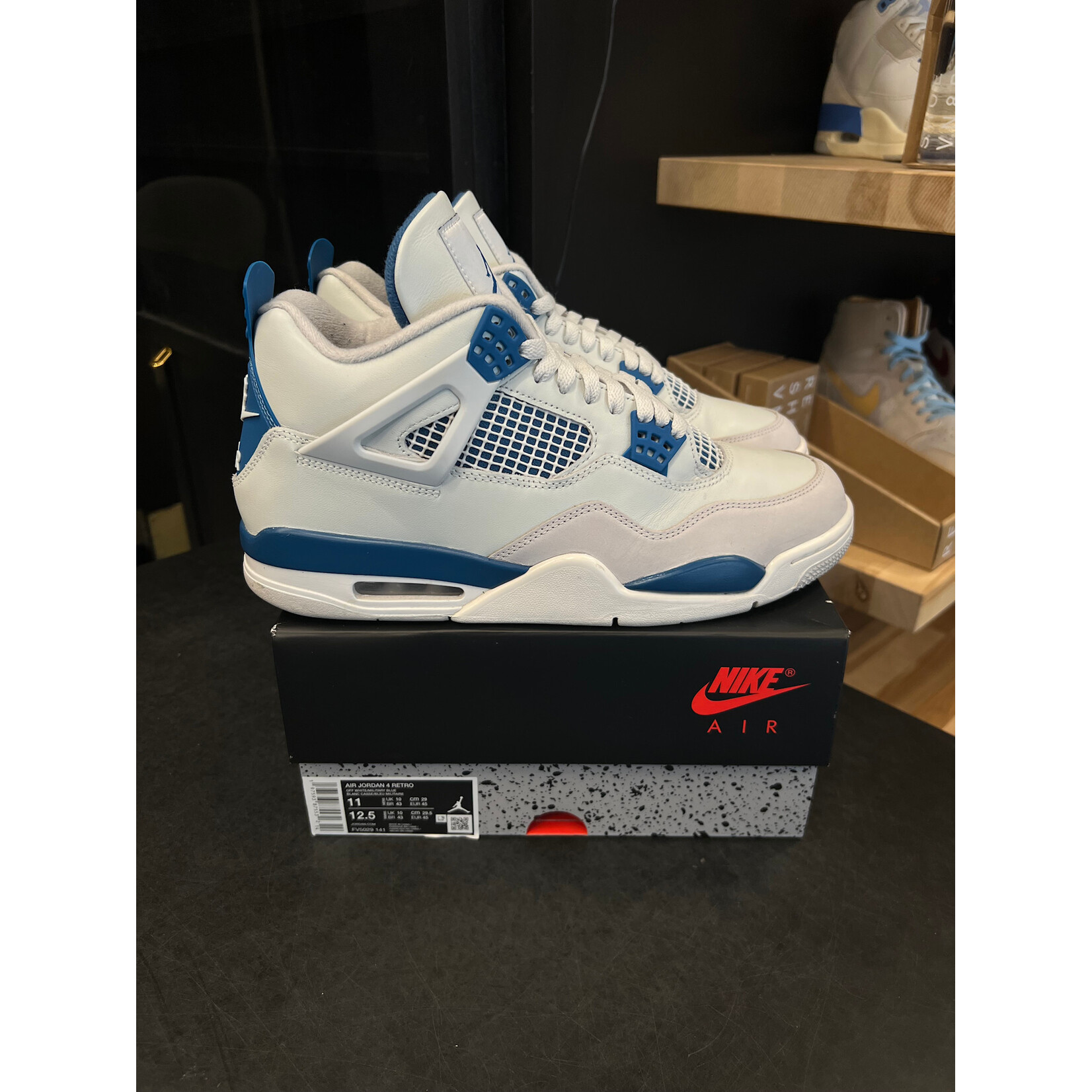 Jordan Jordan 4 Retro Military Blue (2024) Size 11, PREOWNED