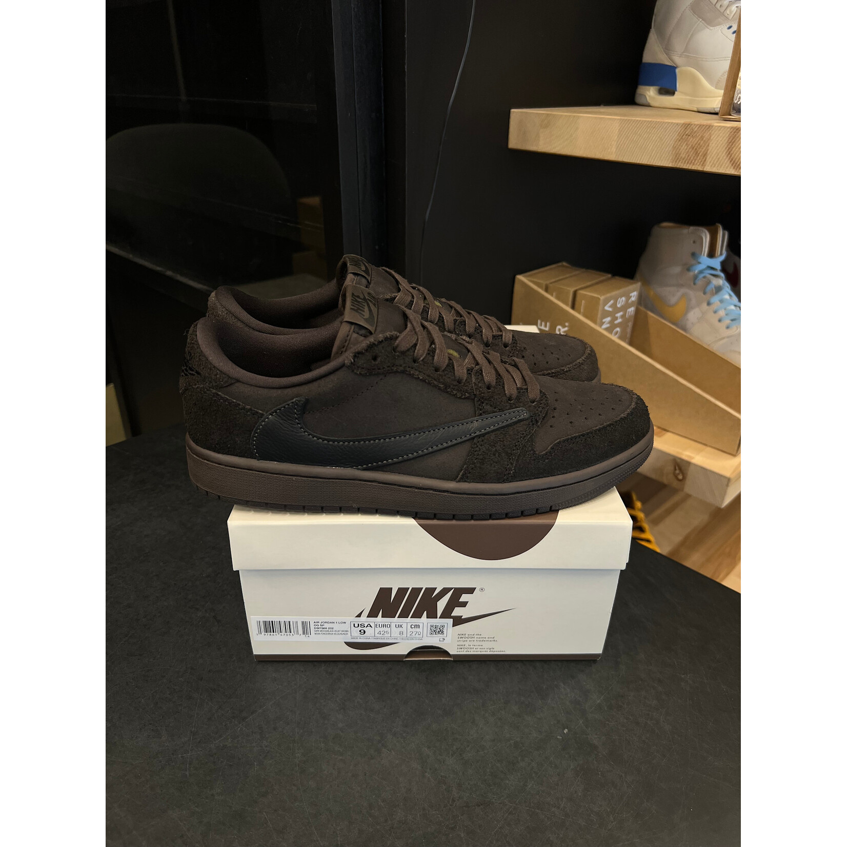 Jordan Jordan 1 Retro Low OG SP Travis Scott Velvet Brown Size 9, PREOWNED