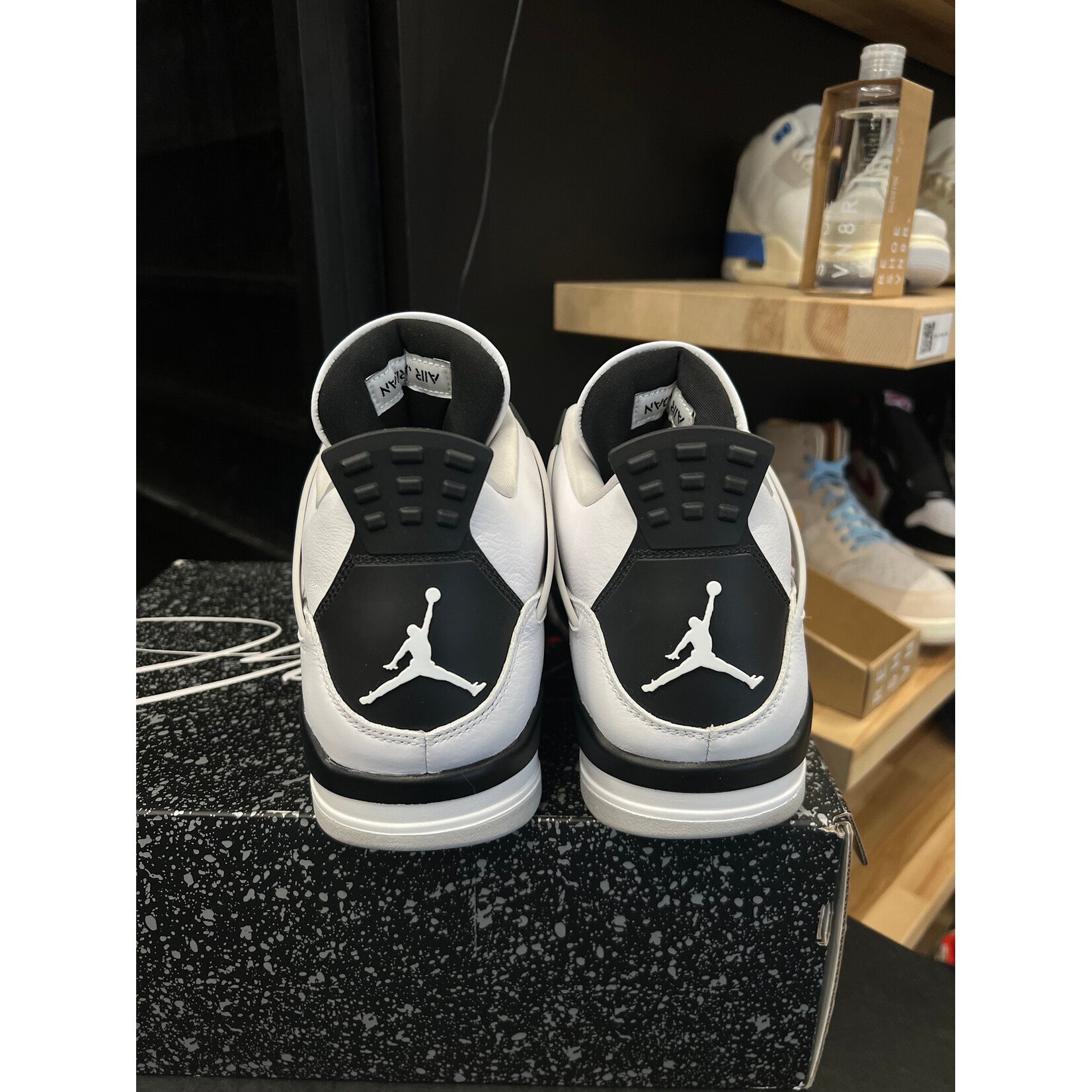 Jordan Jordan 4 Retro Military Black Size 12, PREOWNED