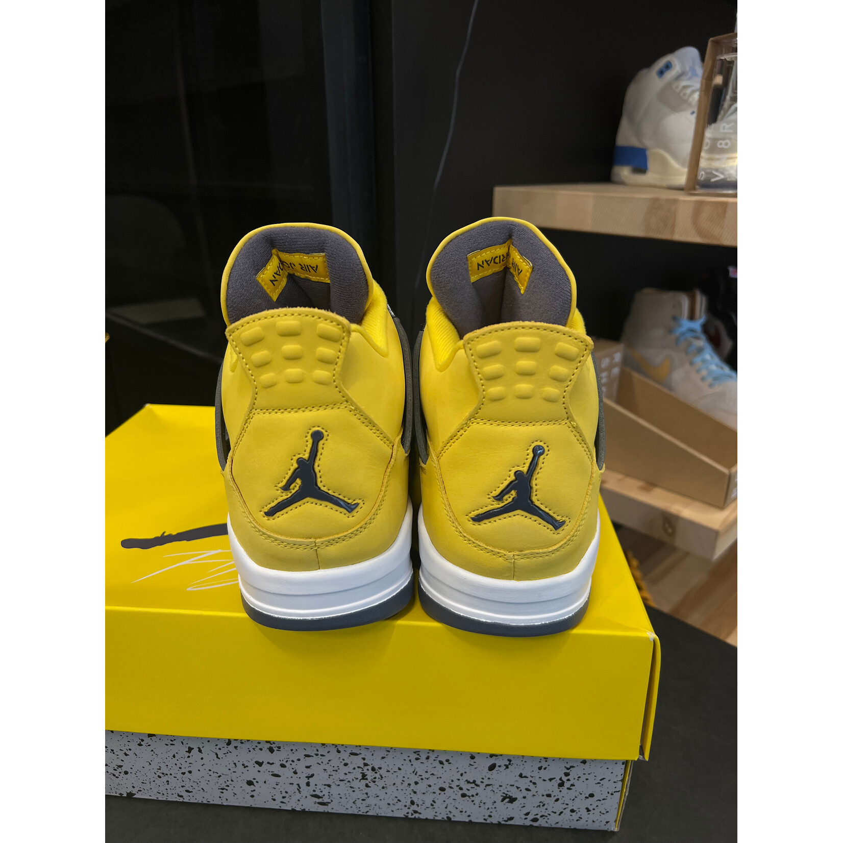 Jordan Jordan 4 Retro Lightning (2021) Size 12, PREOWNED TRIED ON