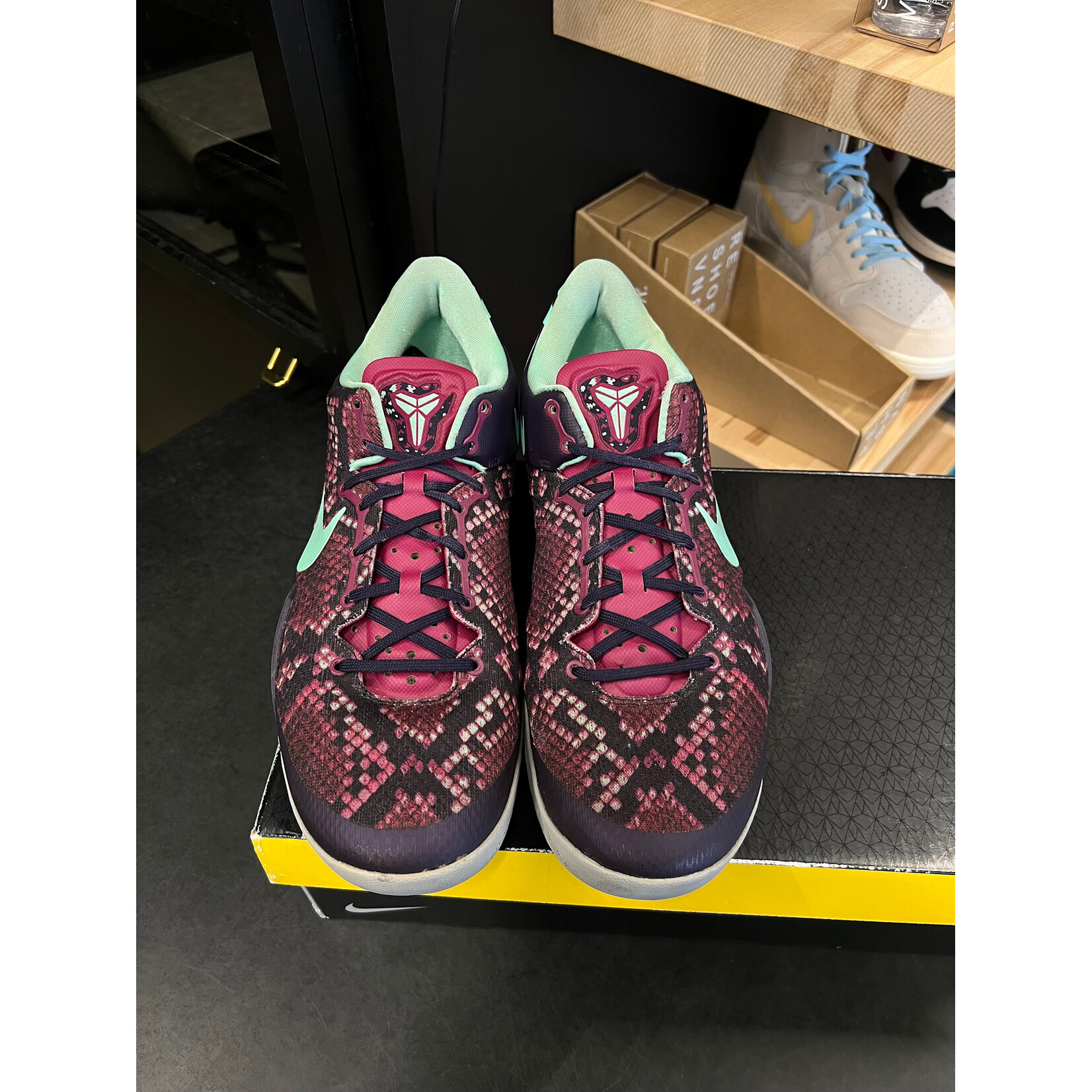 Nike Nike Kobe 8 Pit Viper Size 13, PREOWNED