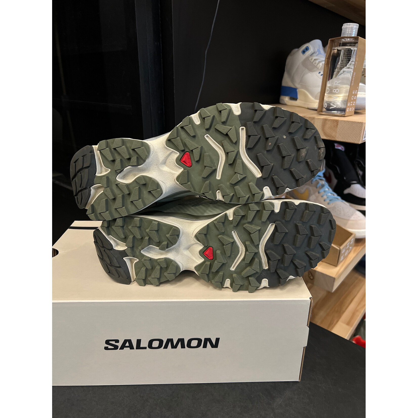 Salomon Salomon XT-4 OG Notre Size 9.5, PREOWNED