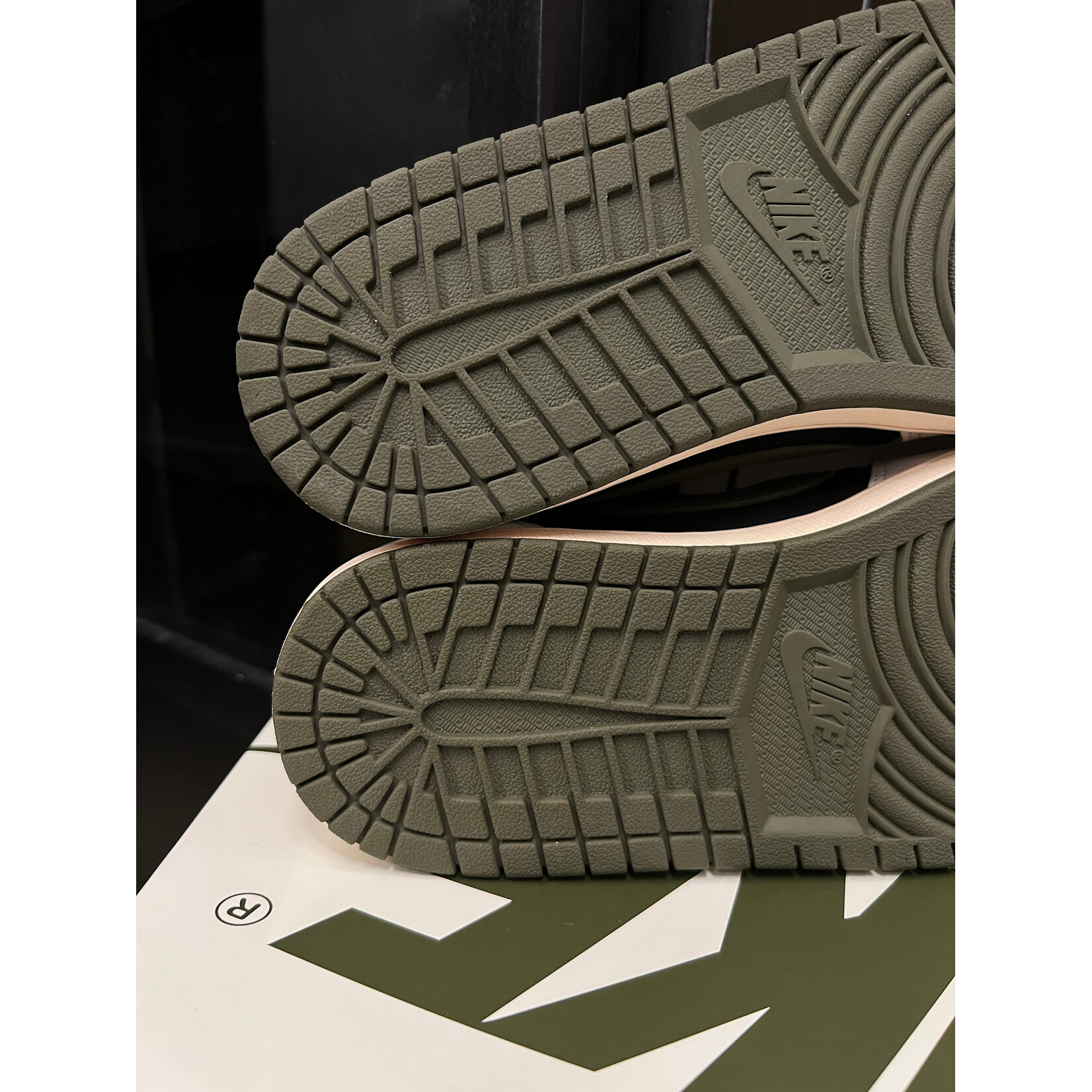 Jordan Jordan 1 Retro Low OG SP Travis Scott Olive (Women's) Size 11W, PREOWNED TRIED ON CREASED