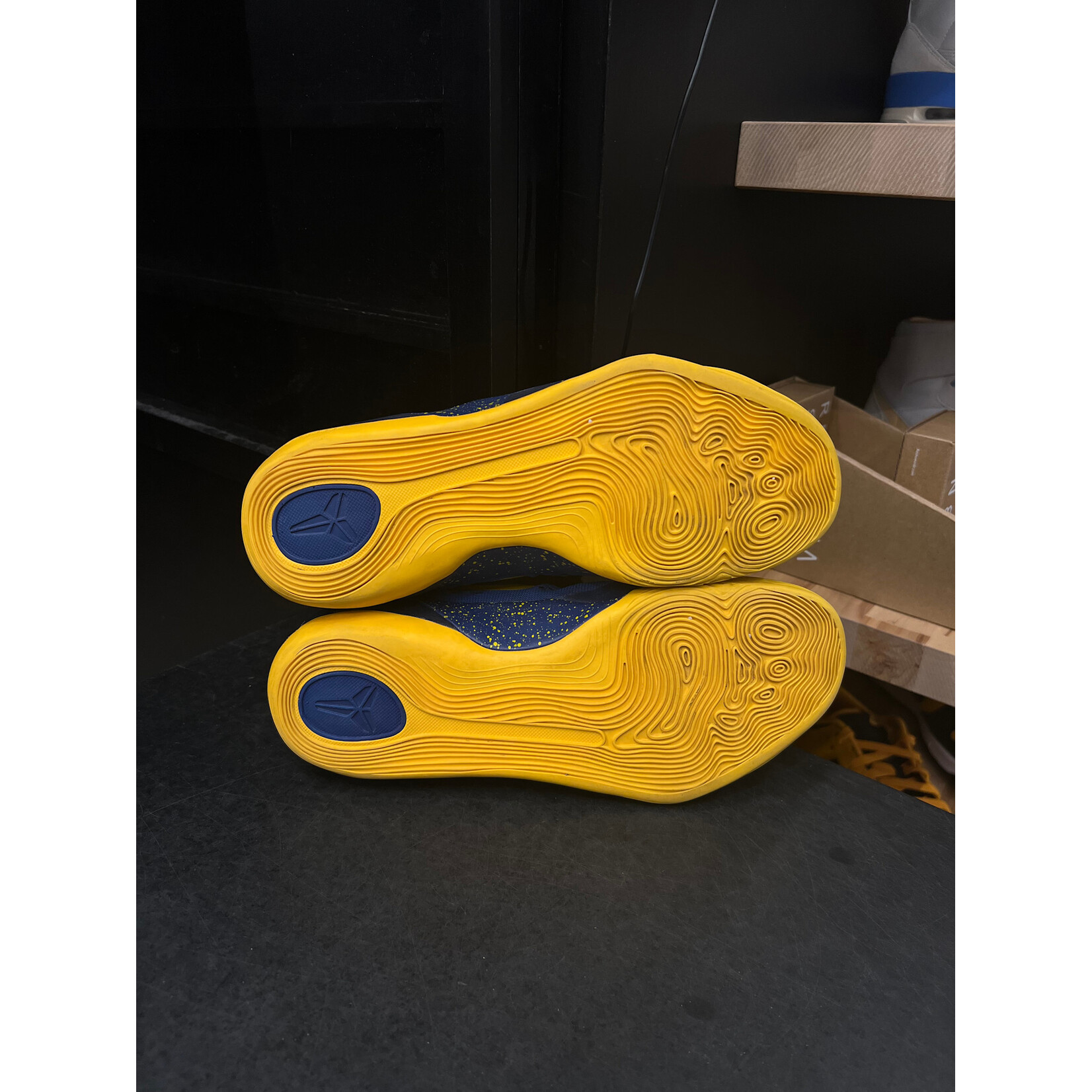 Nike Nike Kobe 9 EM Gym Blue University Gold Size 8.5, PREOWNED