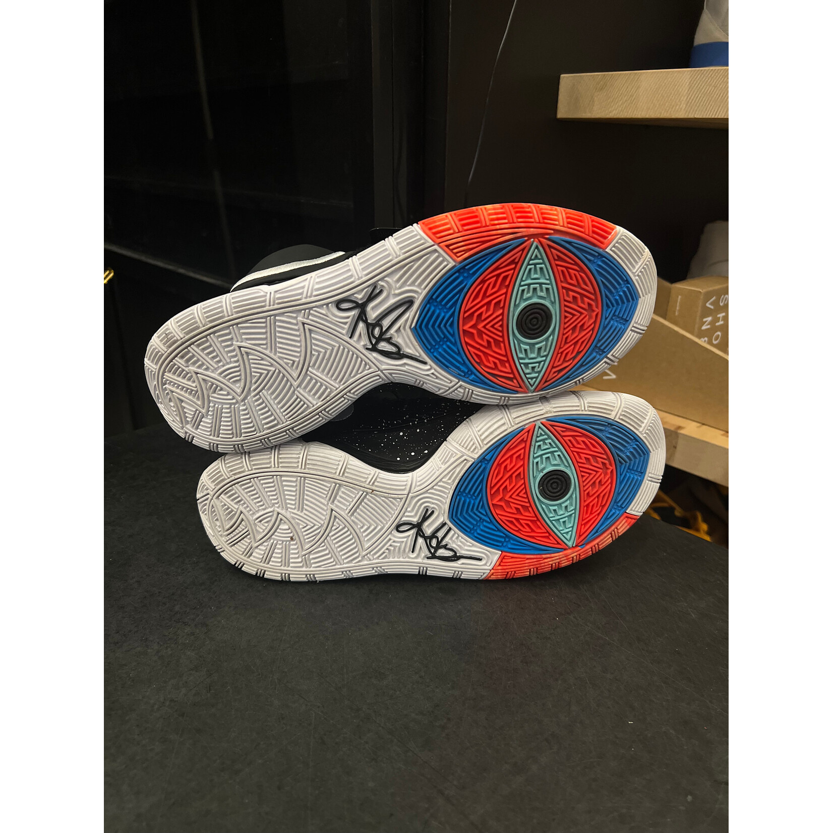 Nike Nike Kyrie 6 Jet Black White Size 8.5, PREOWNED