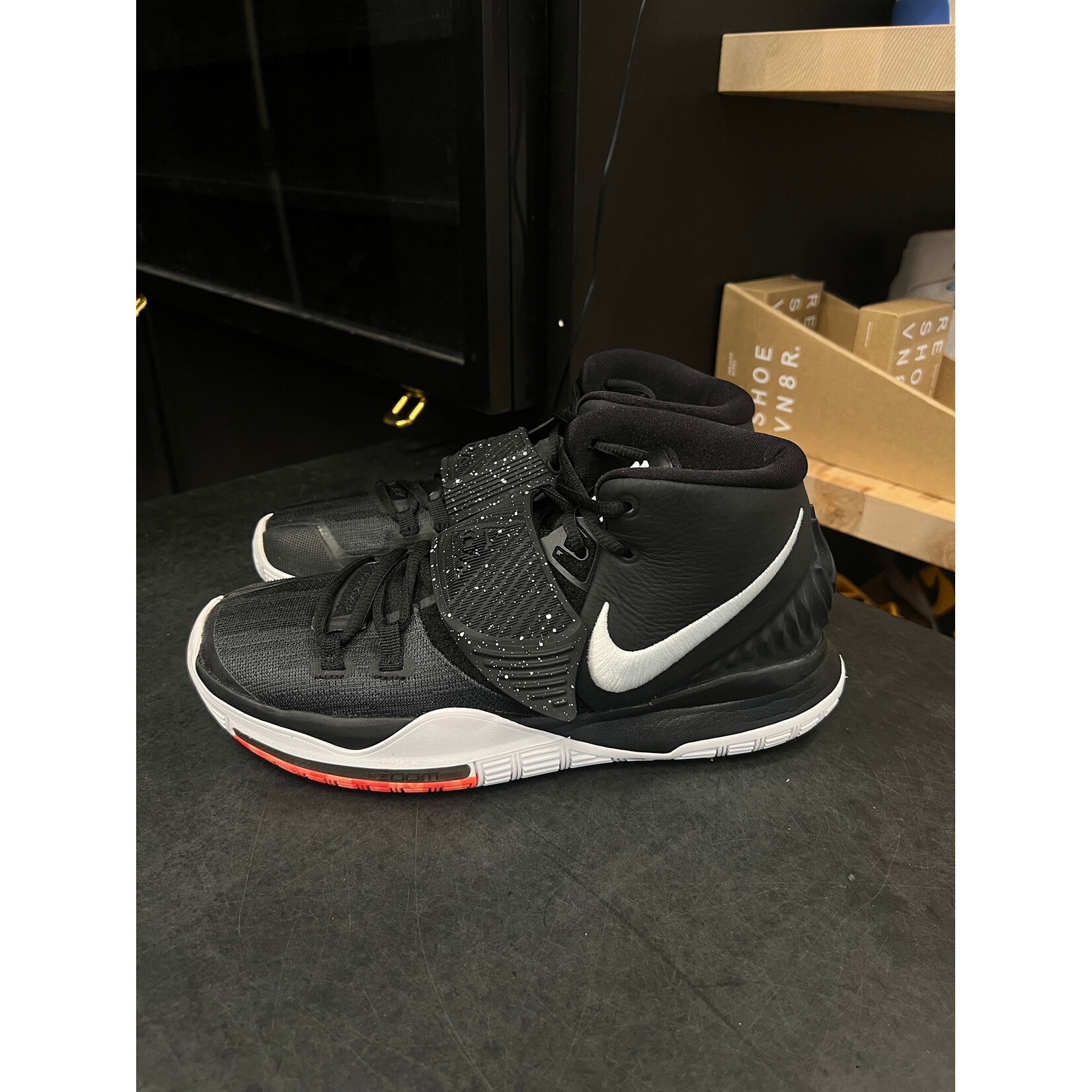 Nike Nike Kyrie 6 Jet Black White Size 8.5, PREOWNED