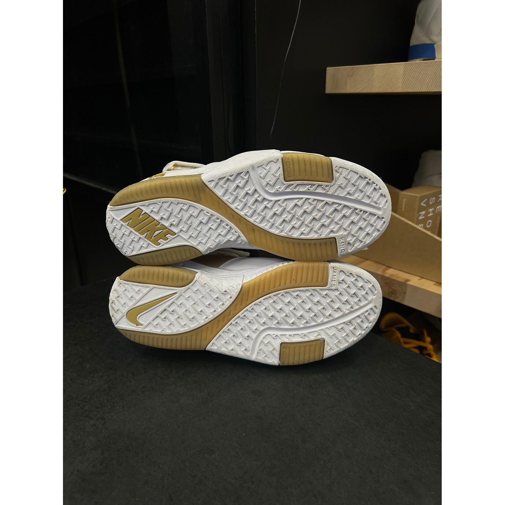 Nike Nike LeBron Zoom 2 Maccabi (2022) Size 8.5, PREOWNED