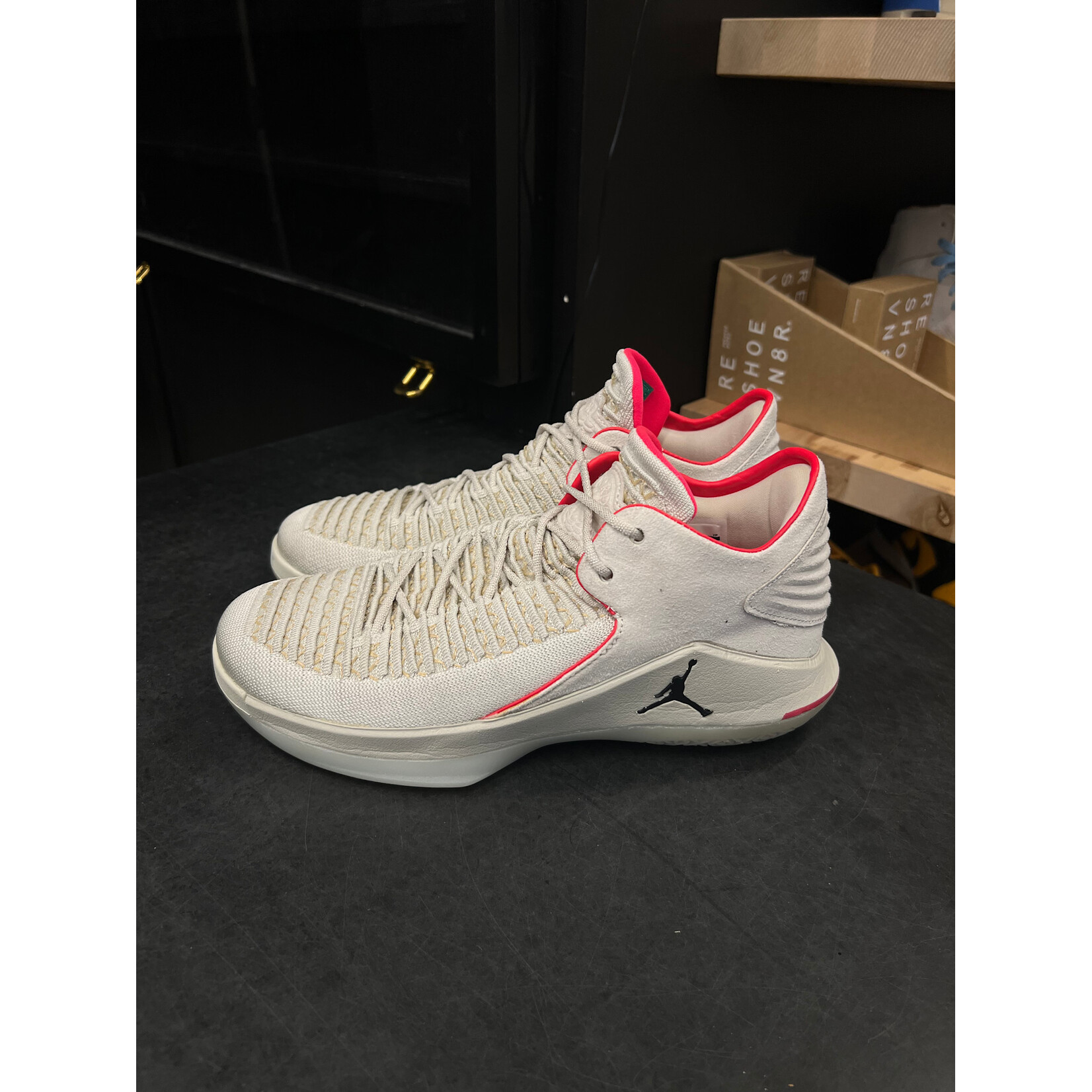 Jordan Jordan XXXII Low Gordon St. Size 8.5, PREOWNED