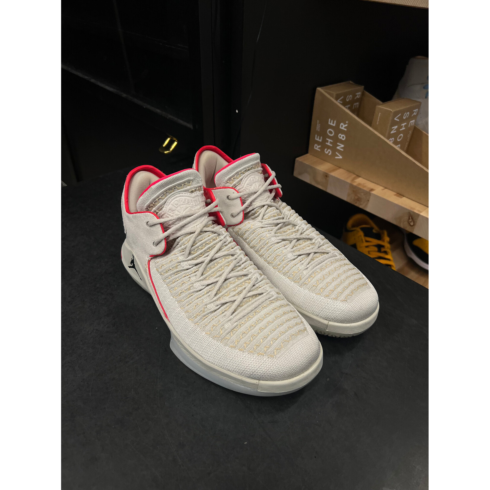 Jordan Jordan XXXII Low Gordon St. Size 8.5, PREOWNED