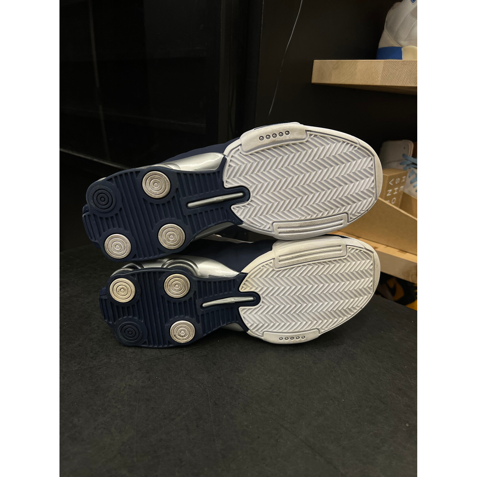 Nike Nike Shox BB4 White Silver Navy Size 8.5, PREOWNED