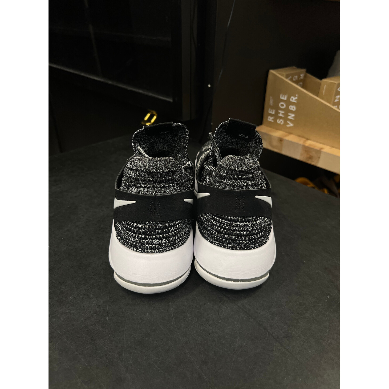 Nike Nike KD 10 Oreo Size 8.5, PREOWNED