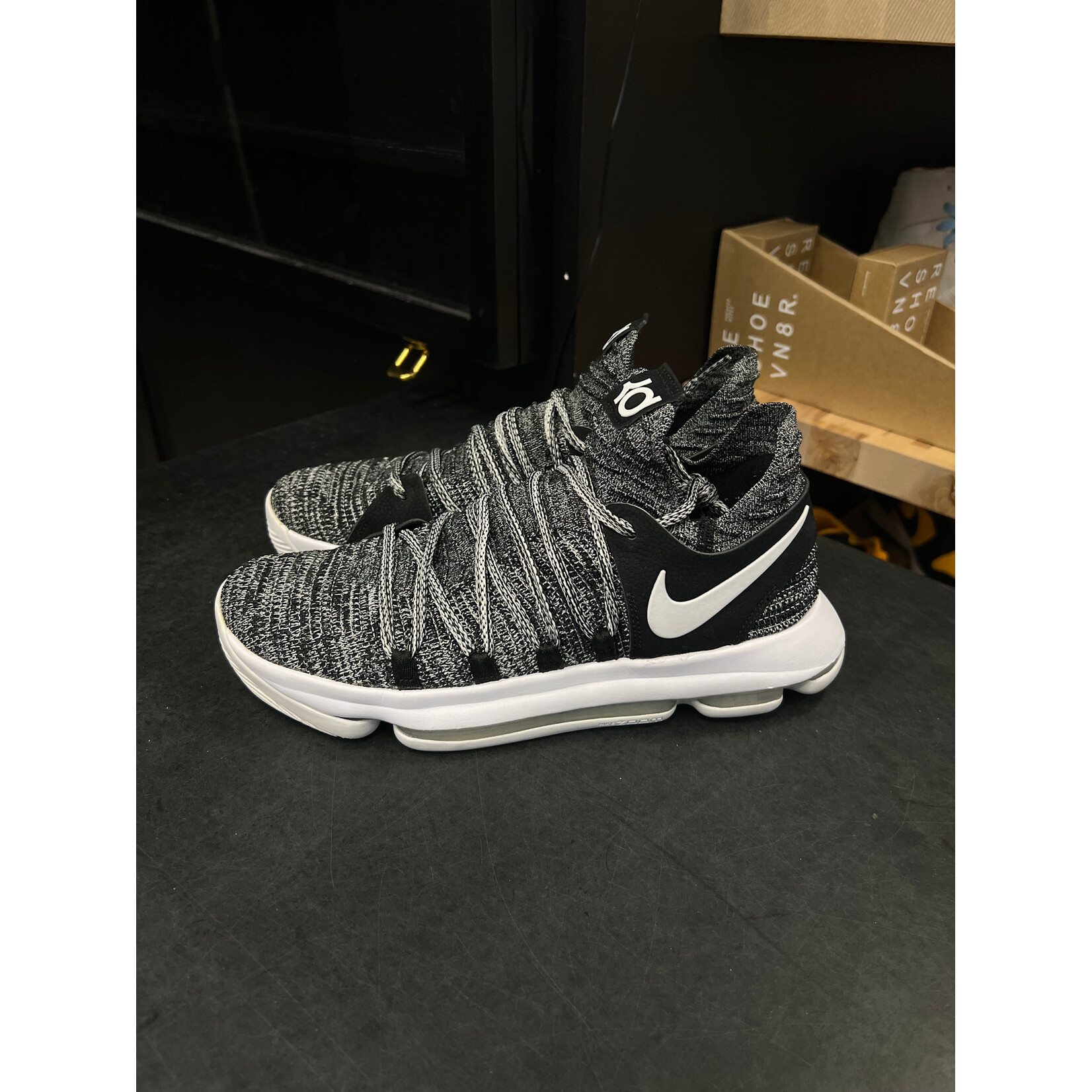 Nike Nike KD 10 Oreo Size 8.5, PREOWNED