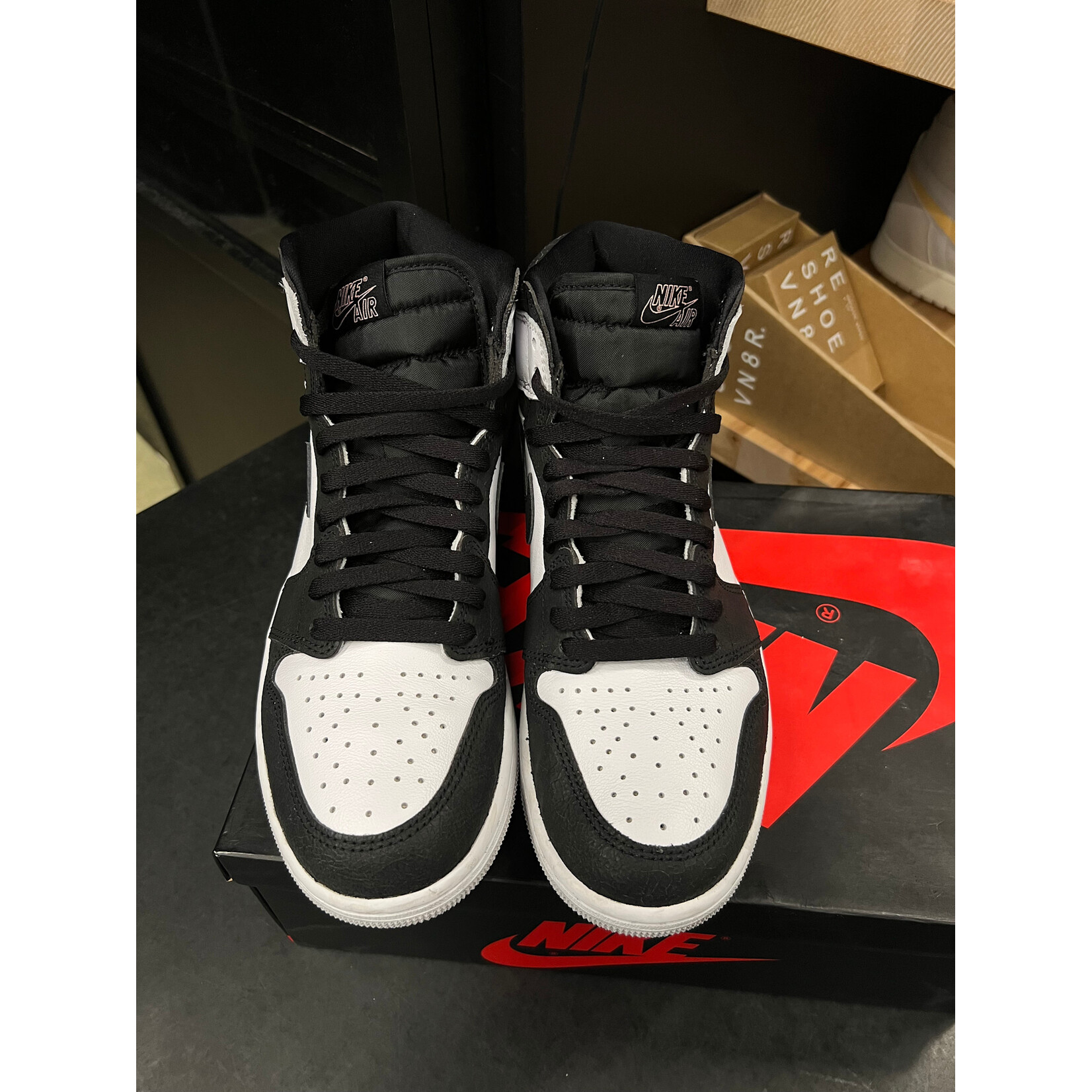 Jordan Jordan 1 Retro High OG Bleached Coral Size 8.5, PREOWNED