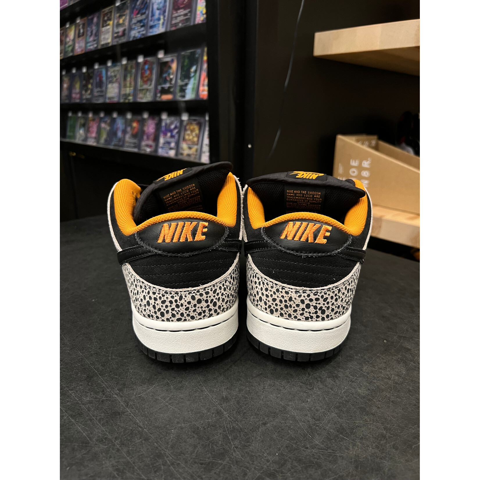 Nike Nike SB Dunk Low Electric Pack Olympic Safari Size 11.5, PREOWNED