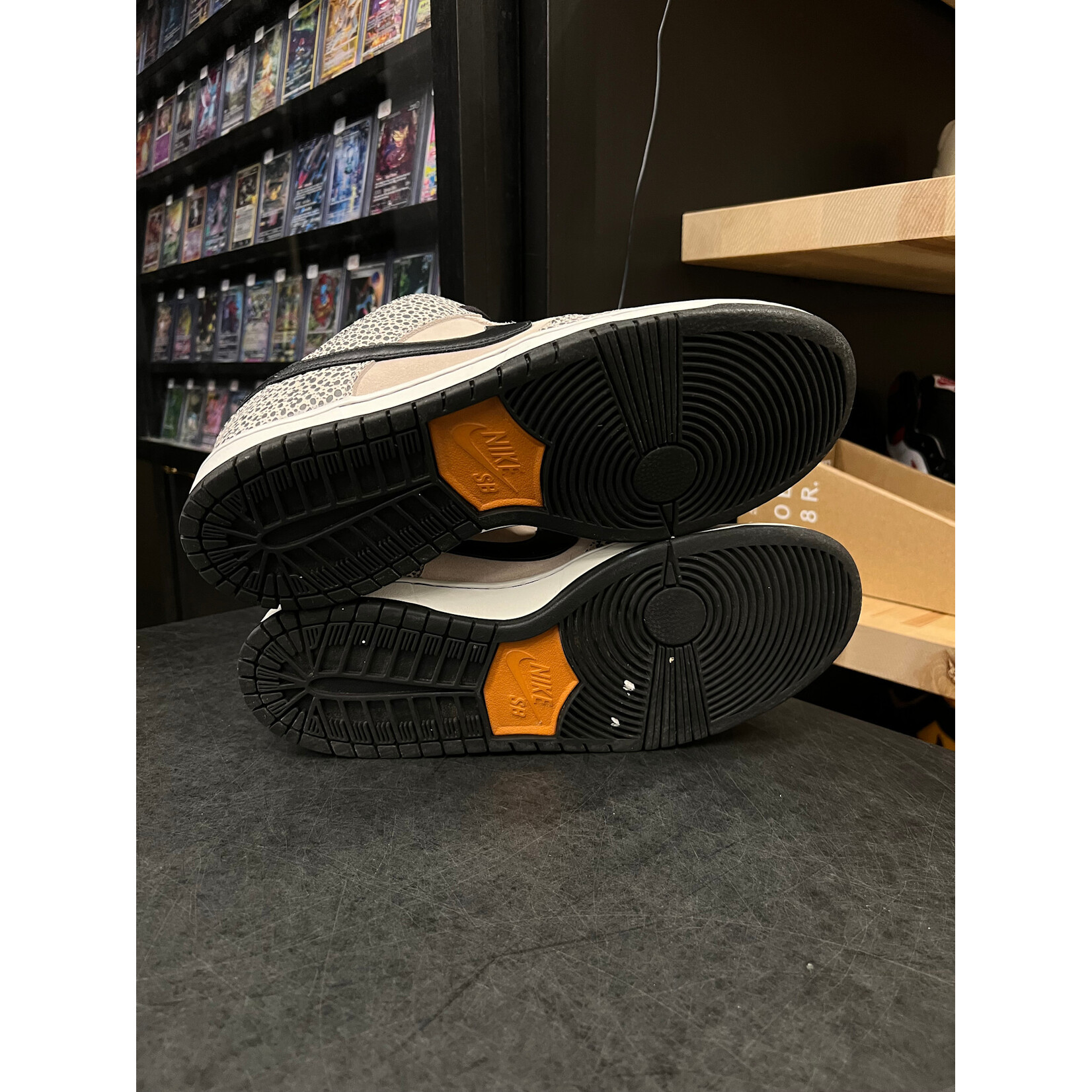 Nike Nike SB Dunk Low Electric Pack Olympic Safari Size 11.5, PREOWNED