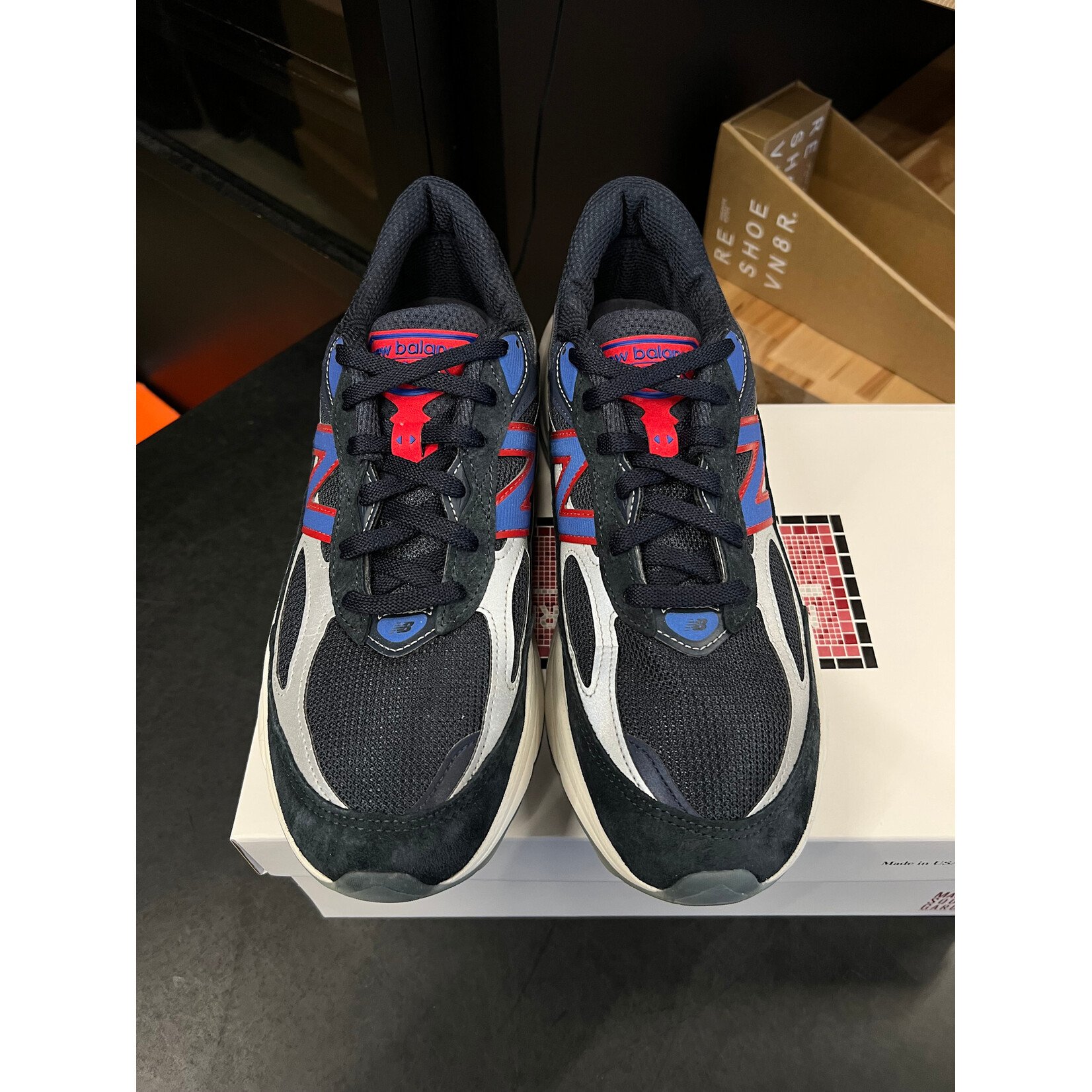 New New Balance 990v6 MiUSA Ronnie Fieg Madison Square Garden Navy Size 9.5, PREOWNED