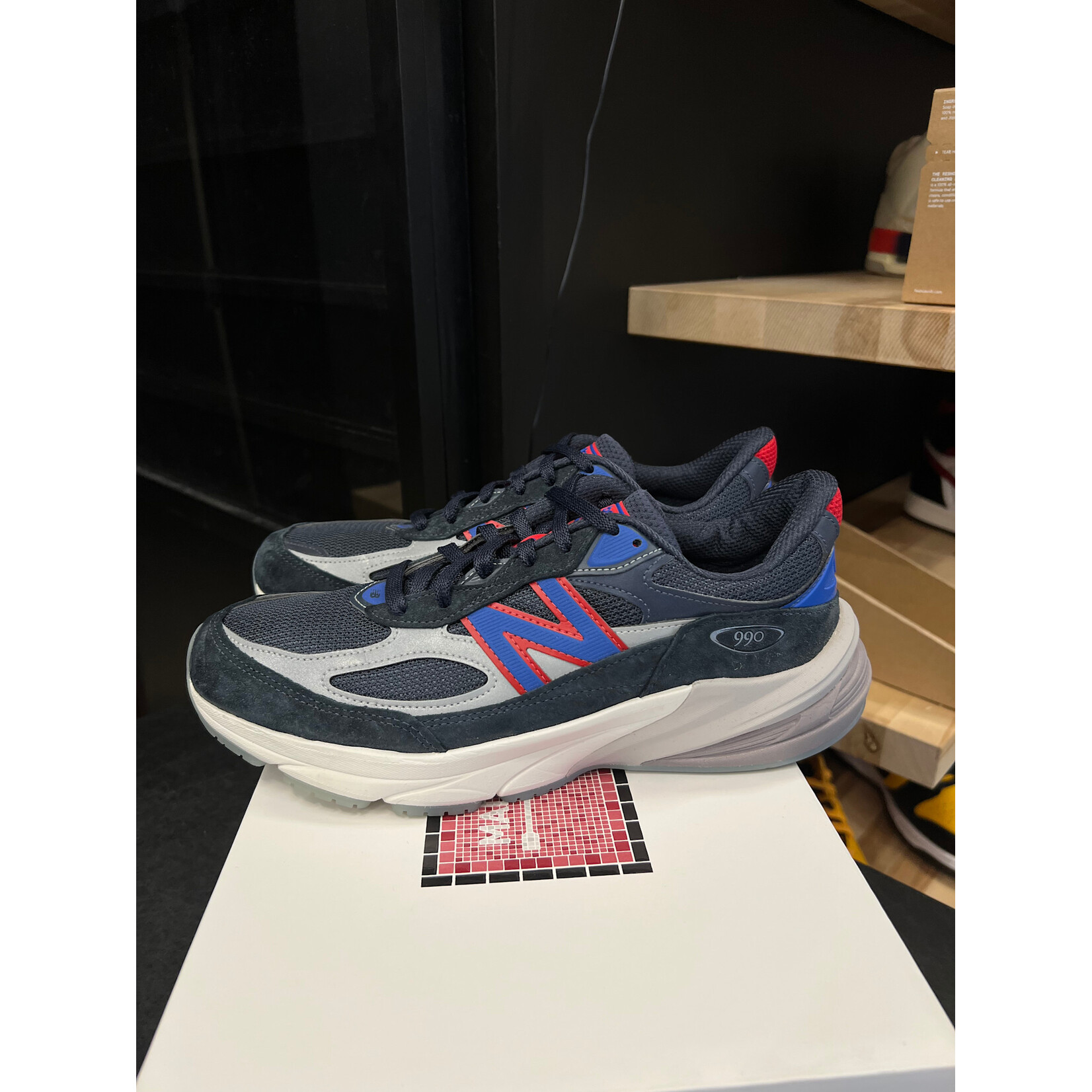 New New Balance 990v6 MiUSA Ronnie Fieg Madison Square Garden Navy Size 9.5, PREOWNED