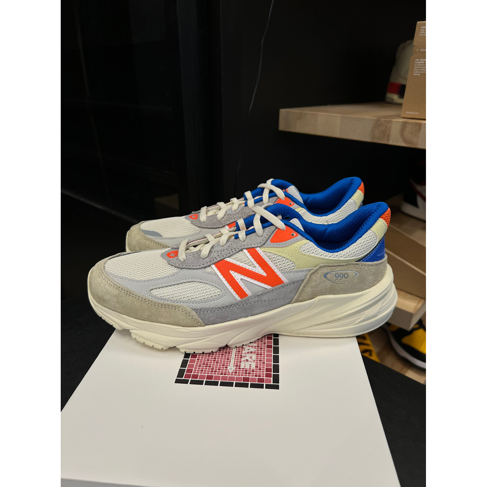 New New Balance 990v6 MiUSA Ronnie Fieg Madison Square Garden Sandrift Size 9.5, PREOWNED