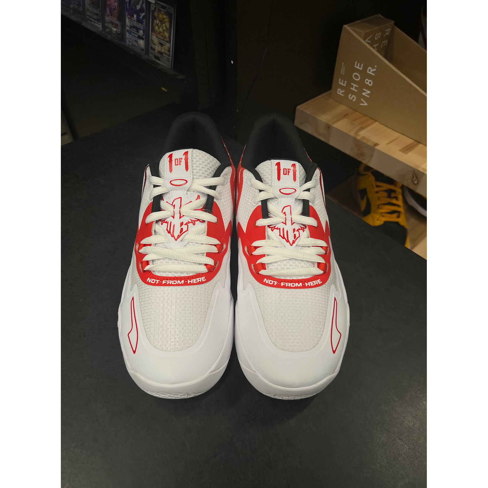 Puma Puma LaMelo Ball MB.01 Lo Team Colors White High Risk Red Size 11, PREOWNED