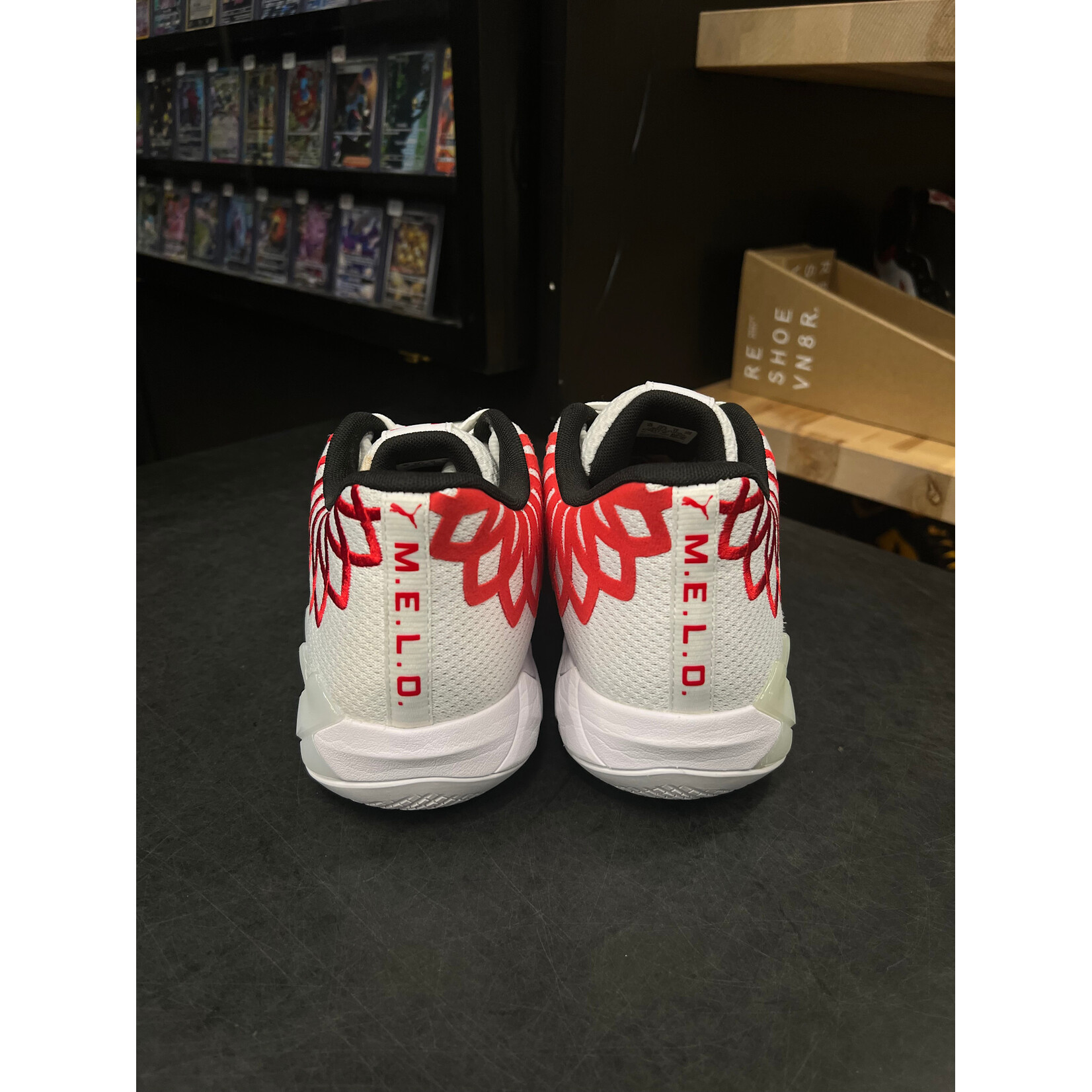 Puma Puma LaMelo Ball MB.01 Lo Team Colors White High Risk Red Size 11, PREOWNED
