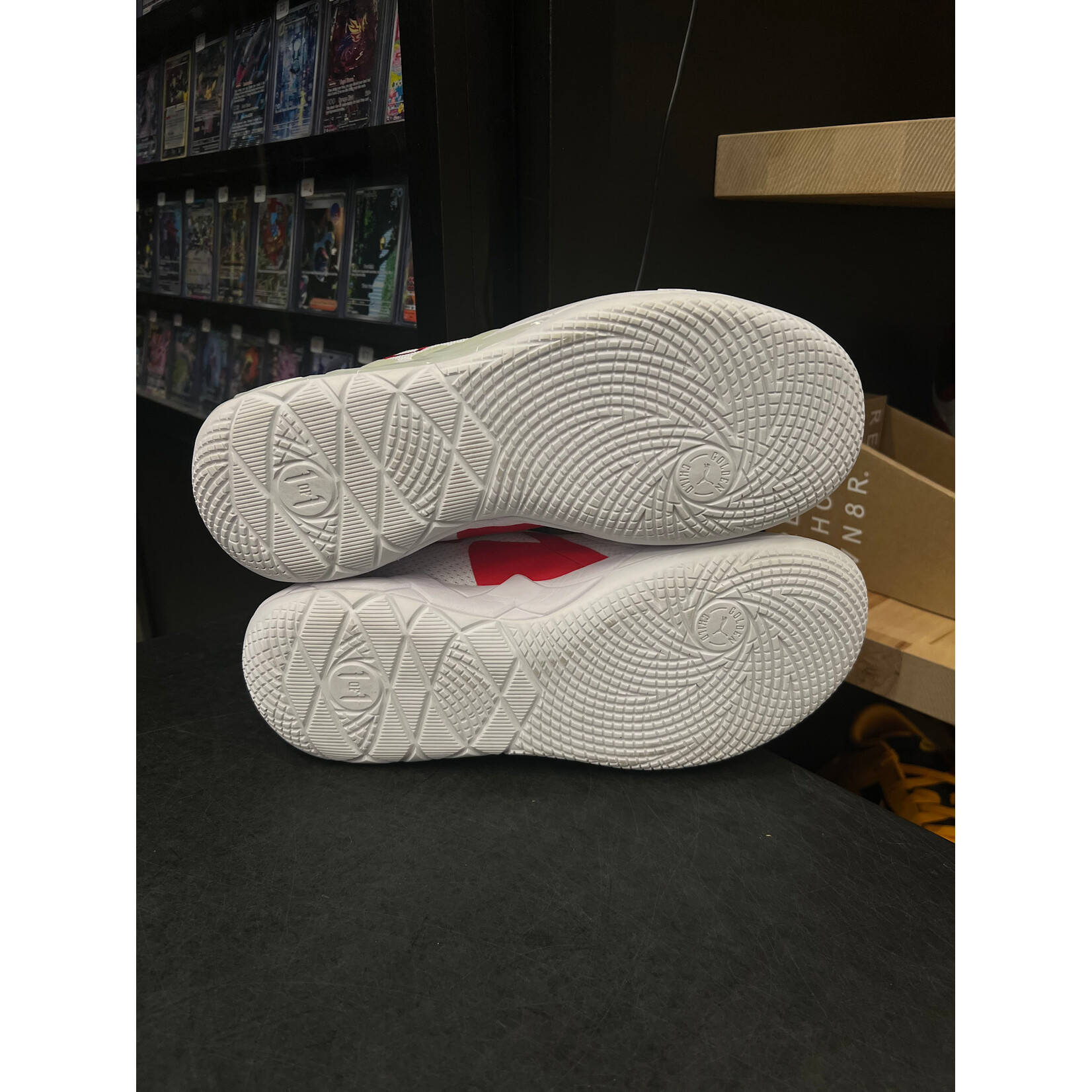 Puma Puma LaMelo Ball MB.01 Lo Team Colors White High Risk Red Size 11, PREOWNED