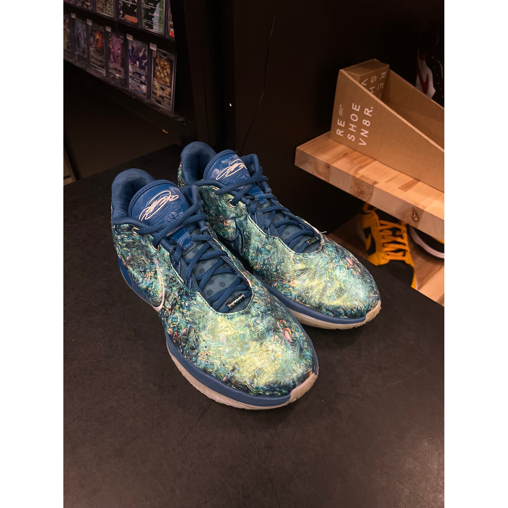 Nike Nike LeBron 21 Abalone Size 11, PREOWNED