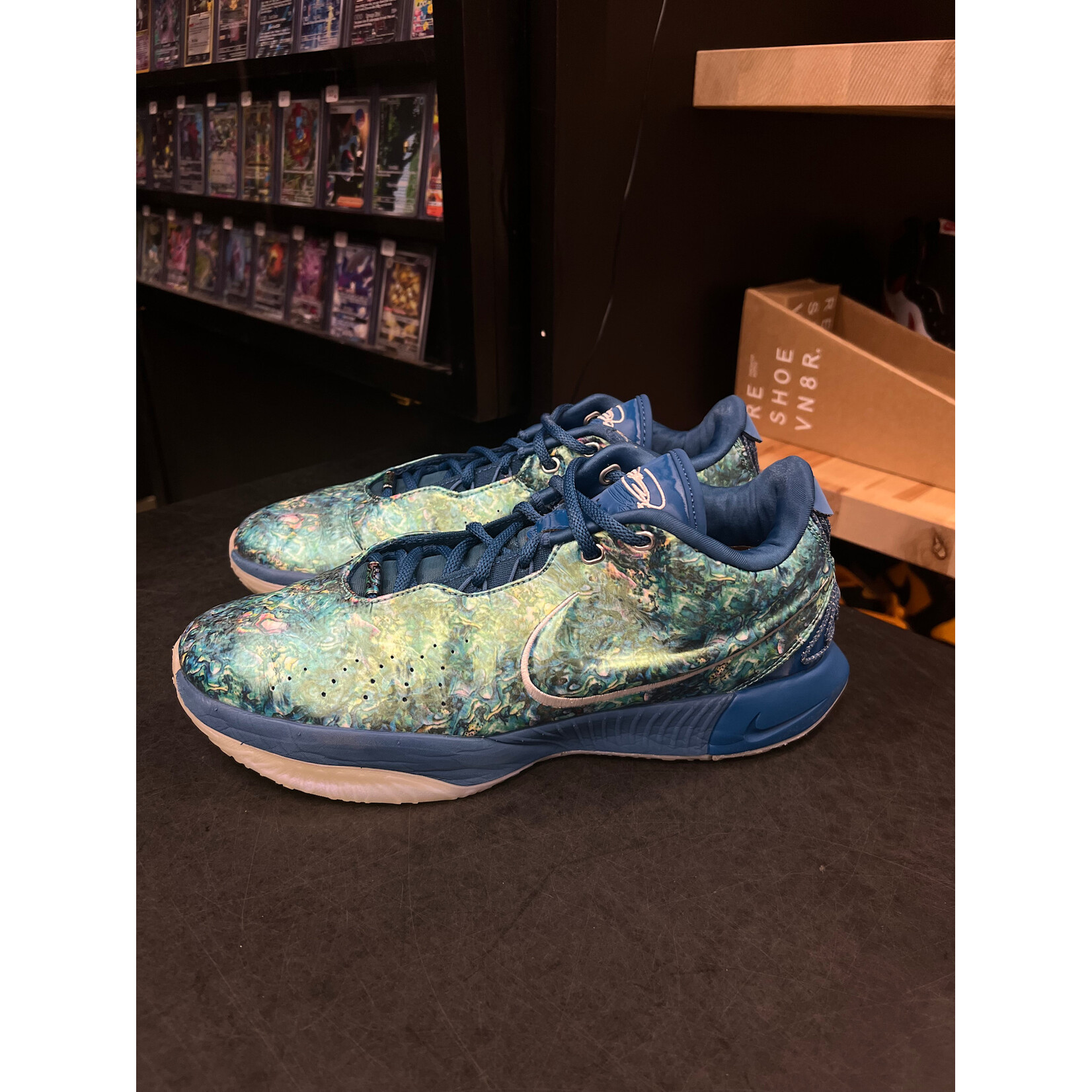 Nike Nike LeBron 21 Abalone Size 11, PREOWNED